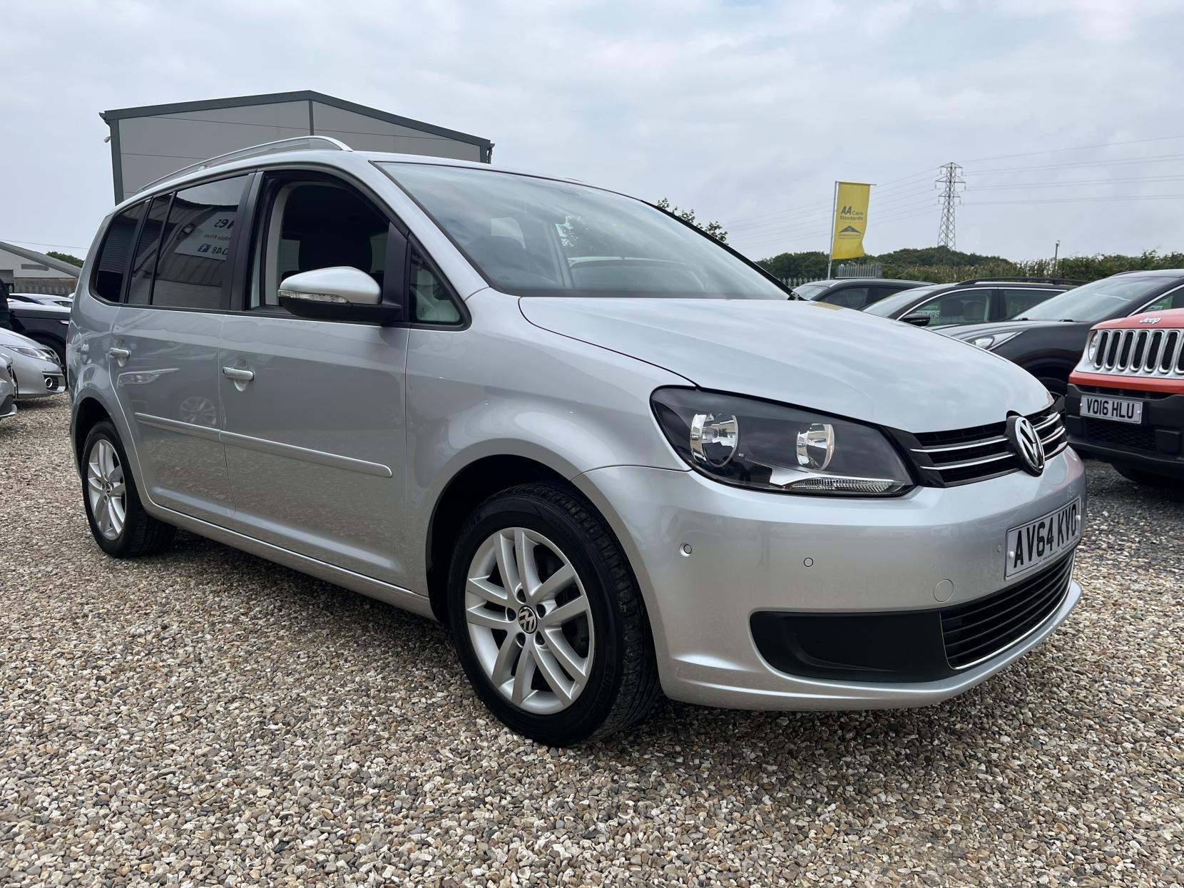 Volkswagen Touran 1.6 TDI BlueMotion Tech SE MPV 5dr Diesel DSG Euro 5 (s/s) (105 ps)