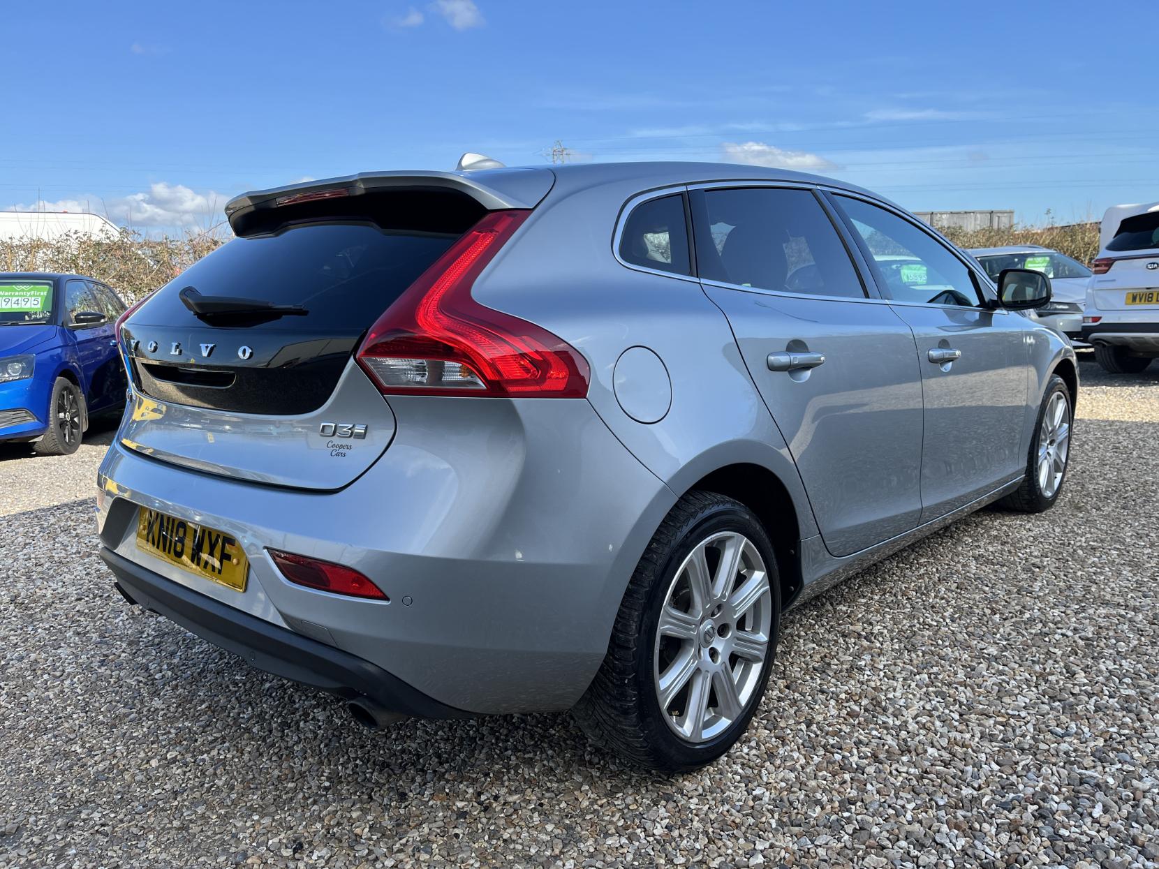 Volvo V40 2.0 D3 Inscription Hatchback 5dr Diesel Auto Euro 6 (s/s) (150 ps)
