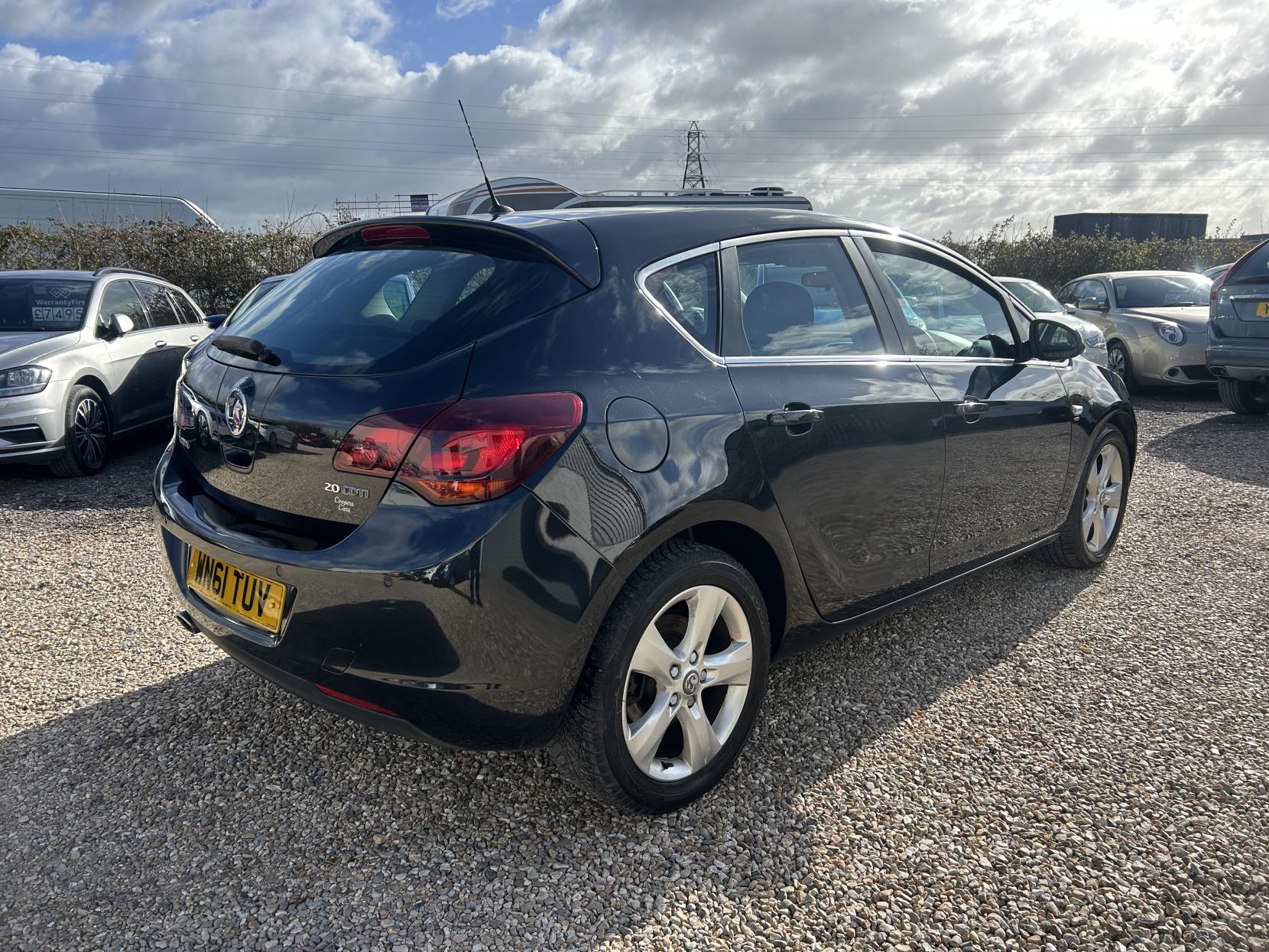 Vauxhall Astra 2.0 CDTi SRi Hatchback 5dr Diesel Auto Euro 5 (165 ps)