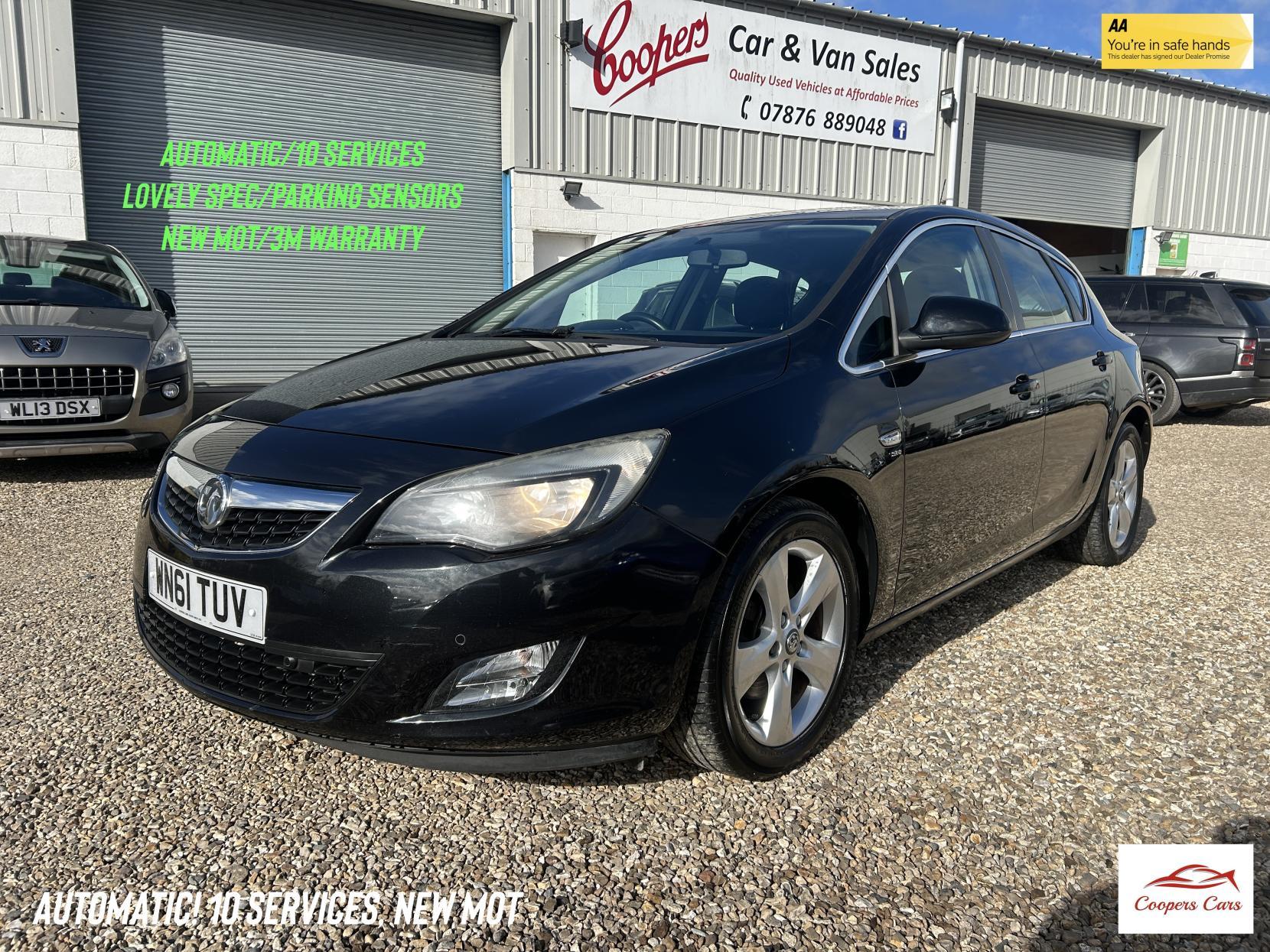 Vauxhall Astra 2.0 CDTi SRi Hatchback 5dr Diesel Auto Euro 5 (165 ps)