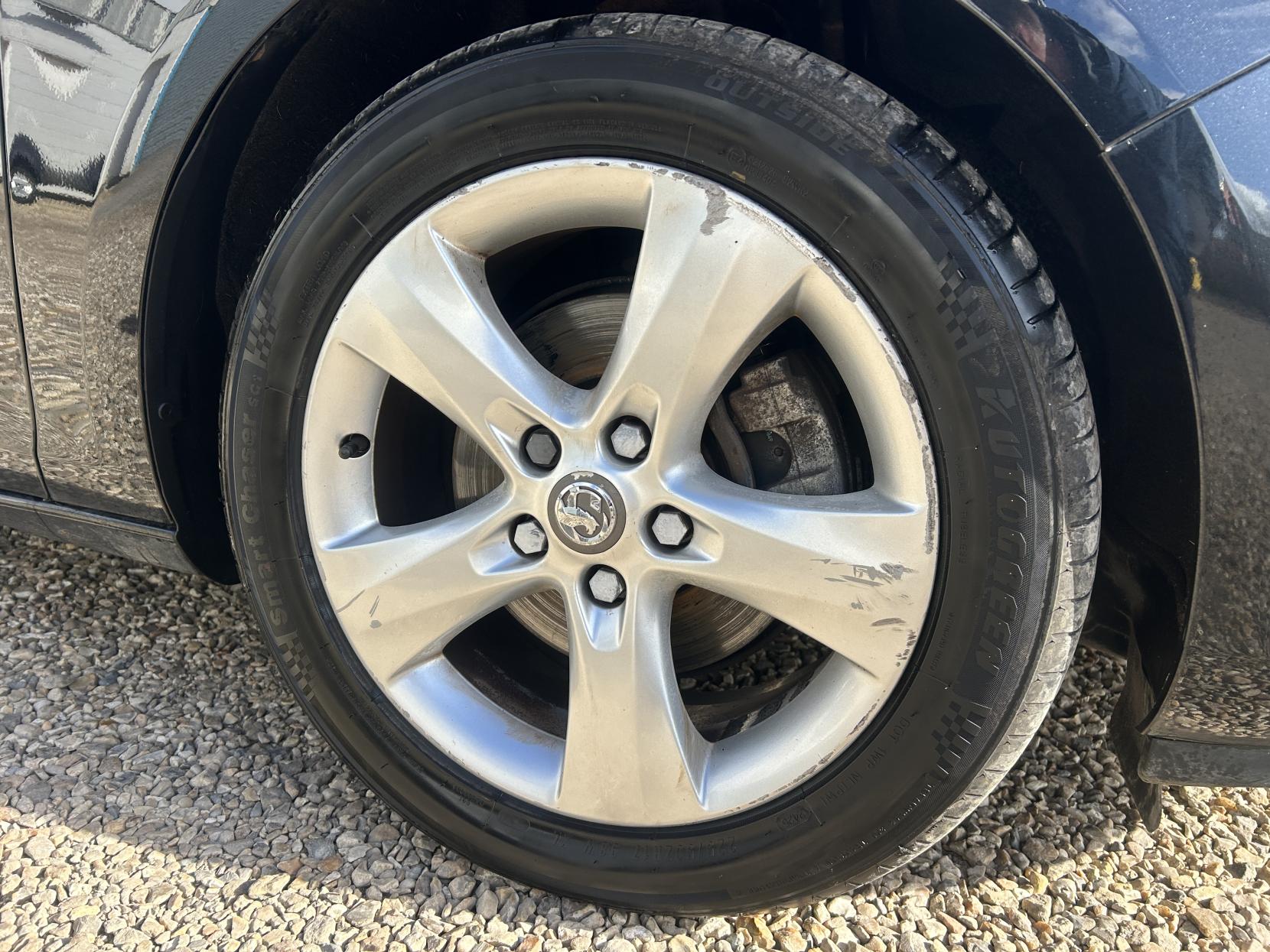 Vauxhall Astra 2.0 CDTi SRi Hatchback 5dr Diesel Auto Euro 5 (165 ps)