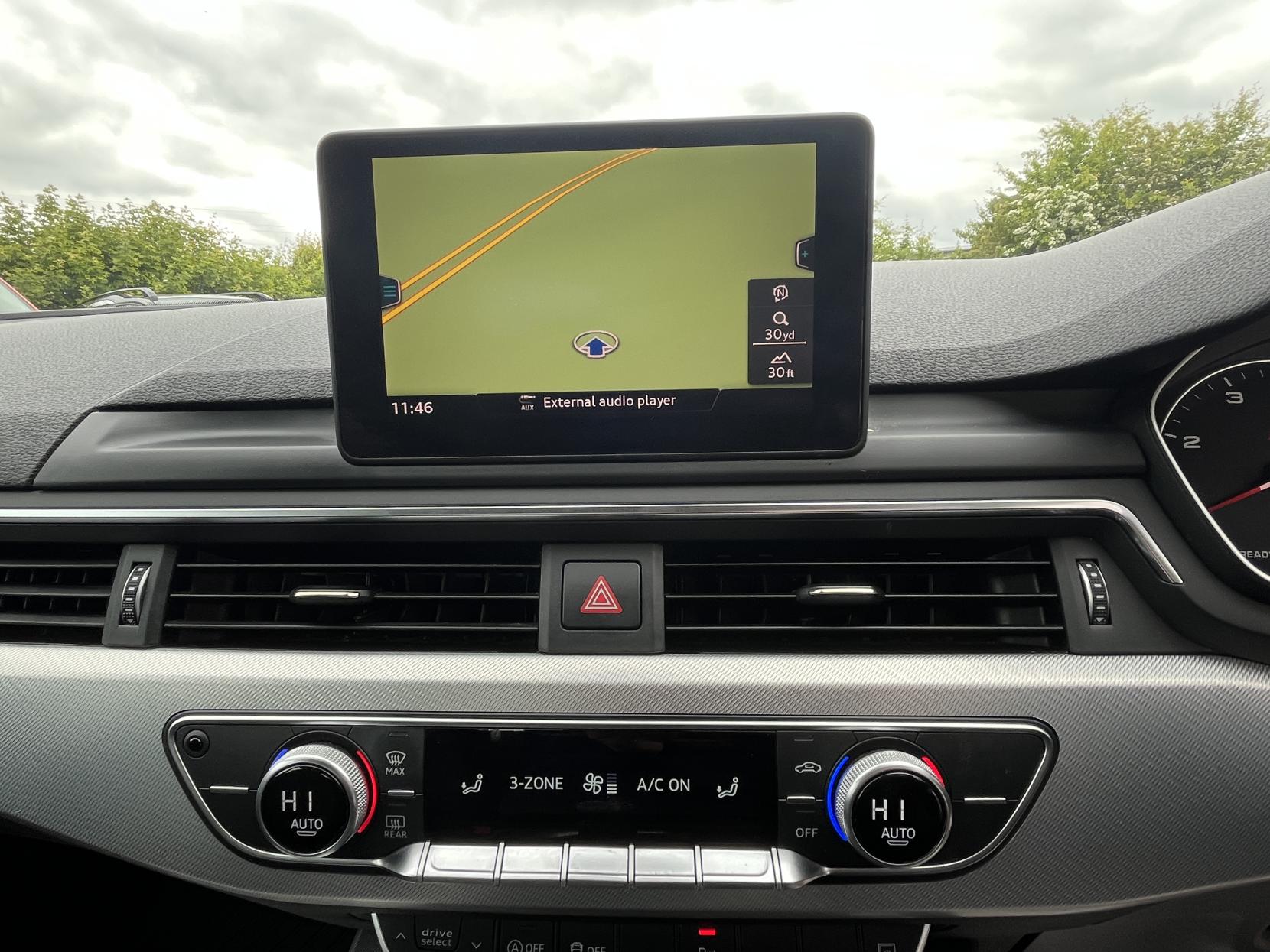 Audi A4 Avant 2.0 TDI ultra SE Estate 5dr Diesel Manual Euro 6 (s/s) (150 ps)