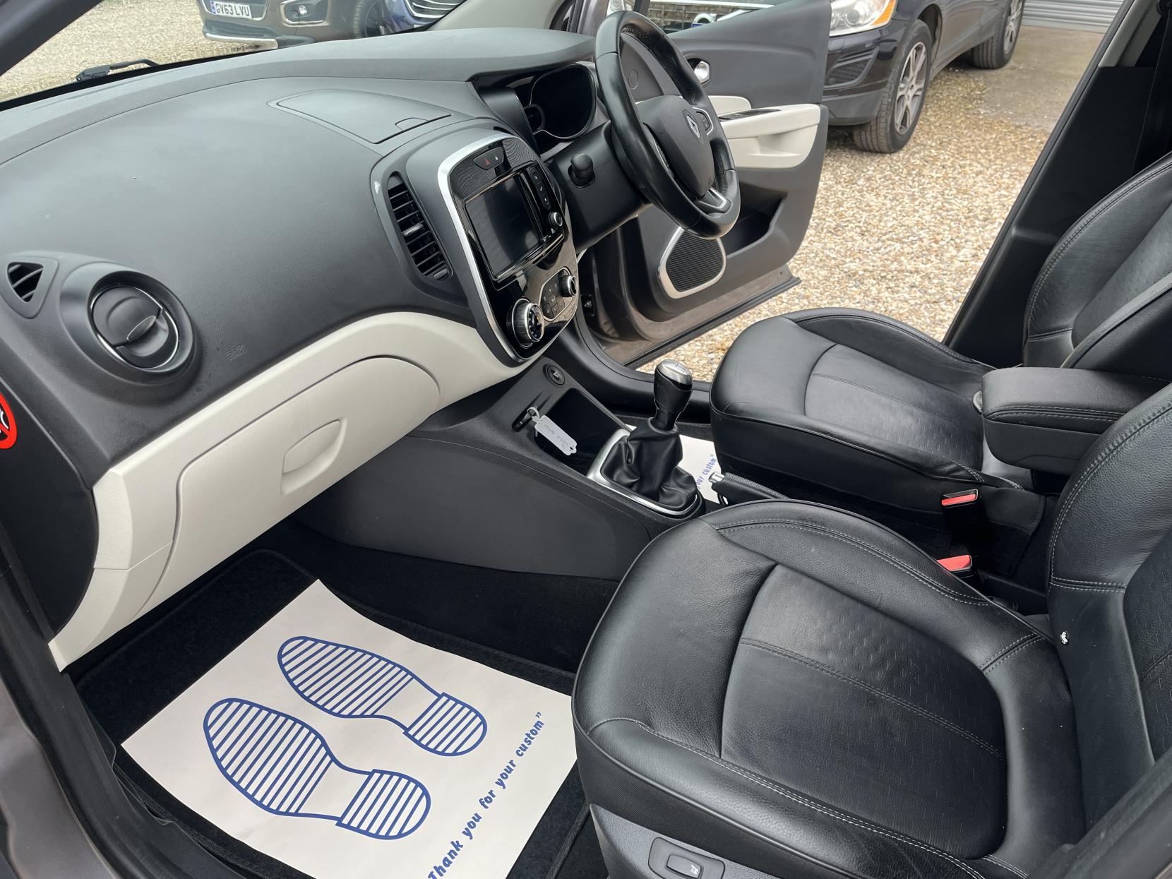 Renault Captur 1.5 dCi ENERGY GT Line SUV 5dr Diesel Manual Euro 6 (s/s) (90 ps)