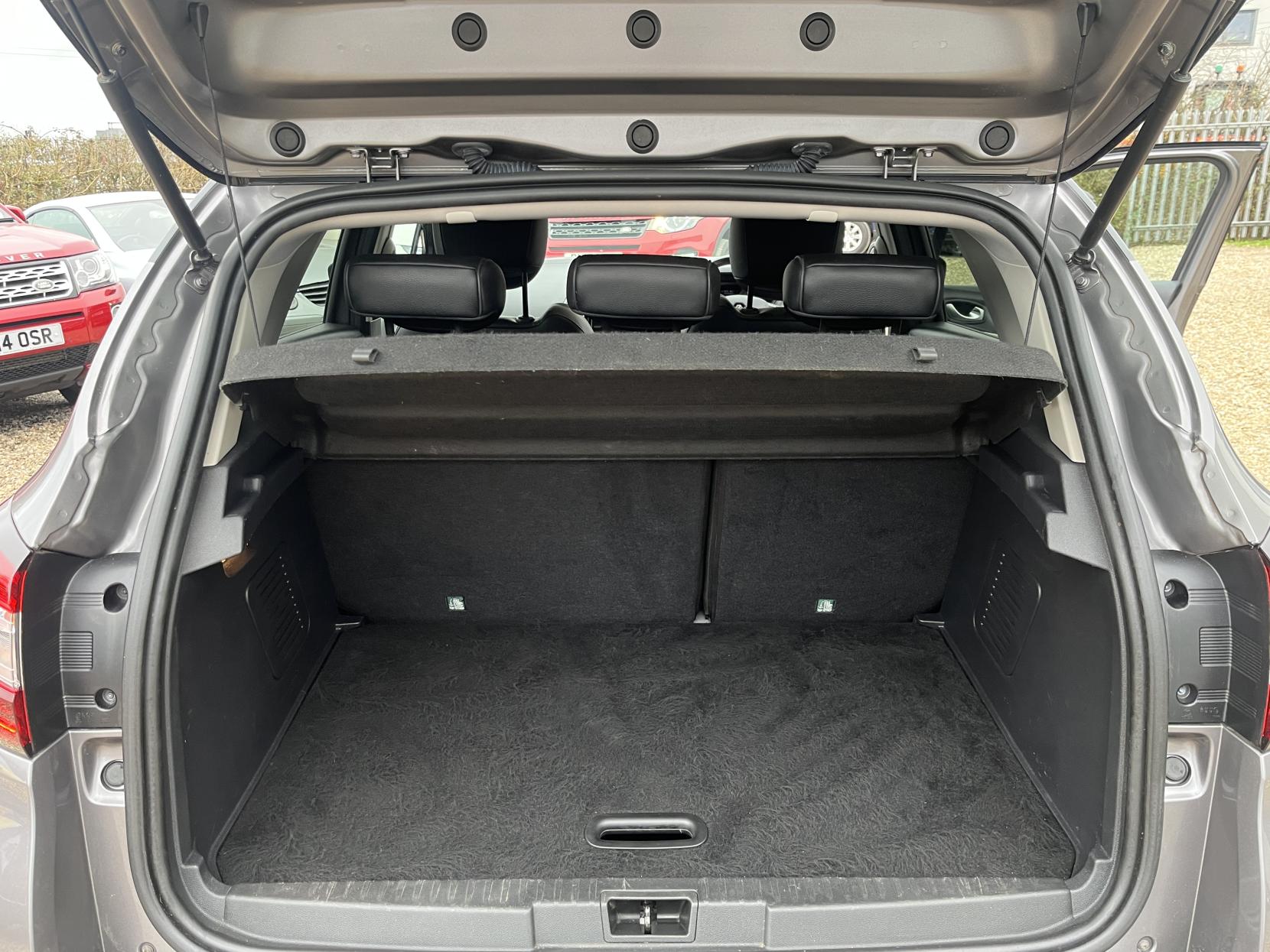 Renault Captur 1.5 dCi ENERGY GT Line SUV 5dr Diesel Manual Euro 6 (s/s) (90 ps)