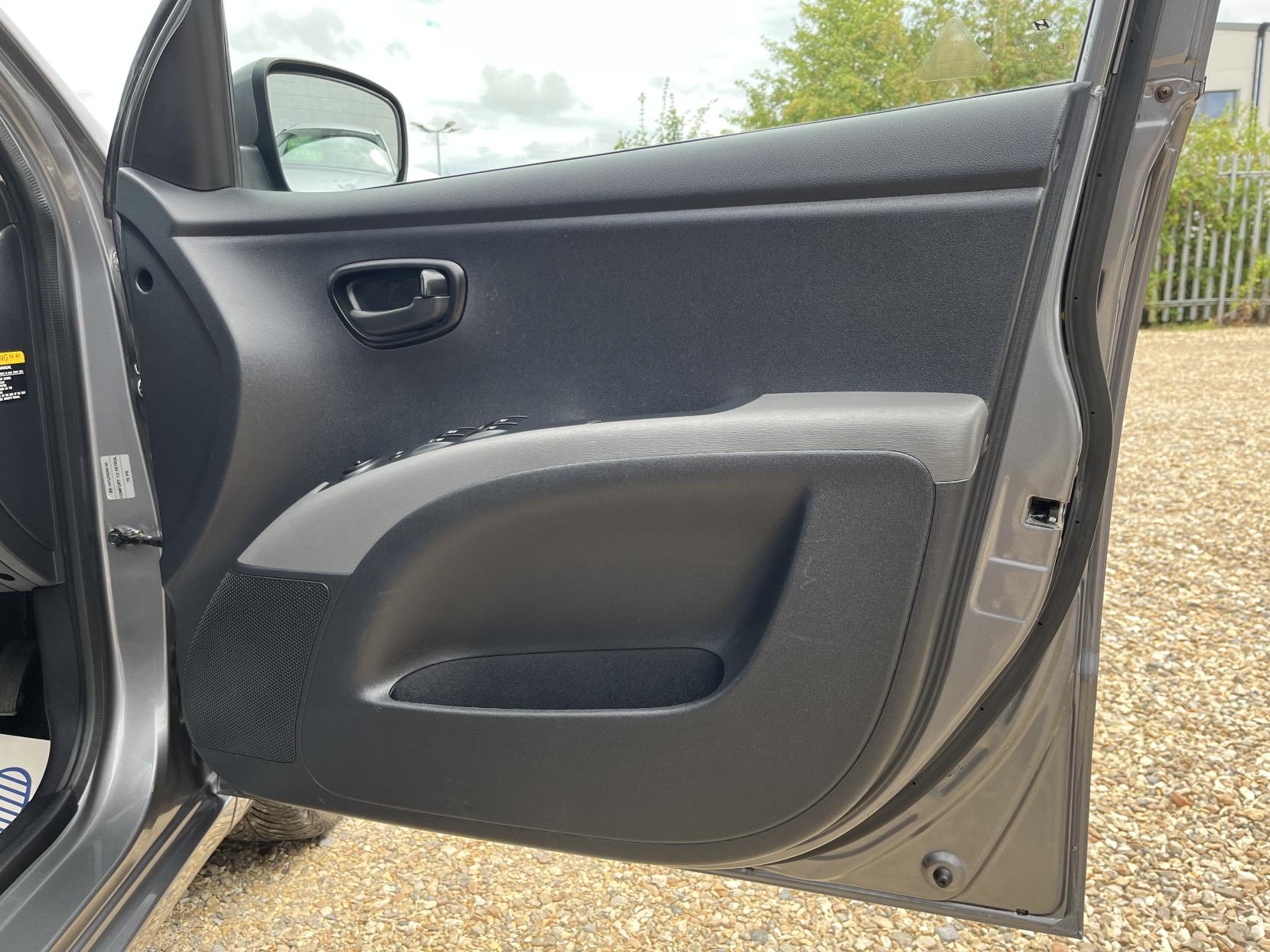 Hyundai i10 1.2 Comfort Hatchback 5dr Petrol Manual Euro 4 (77 bhp)