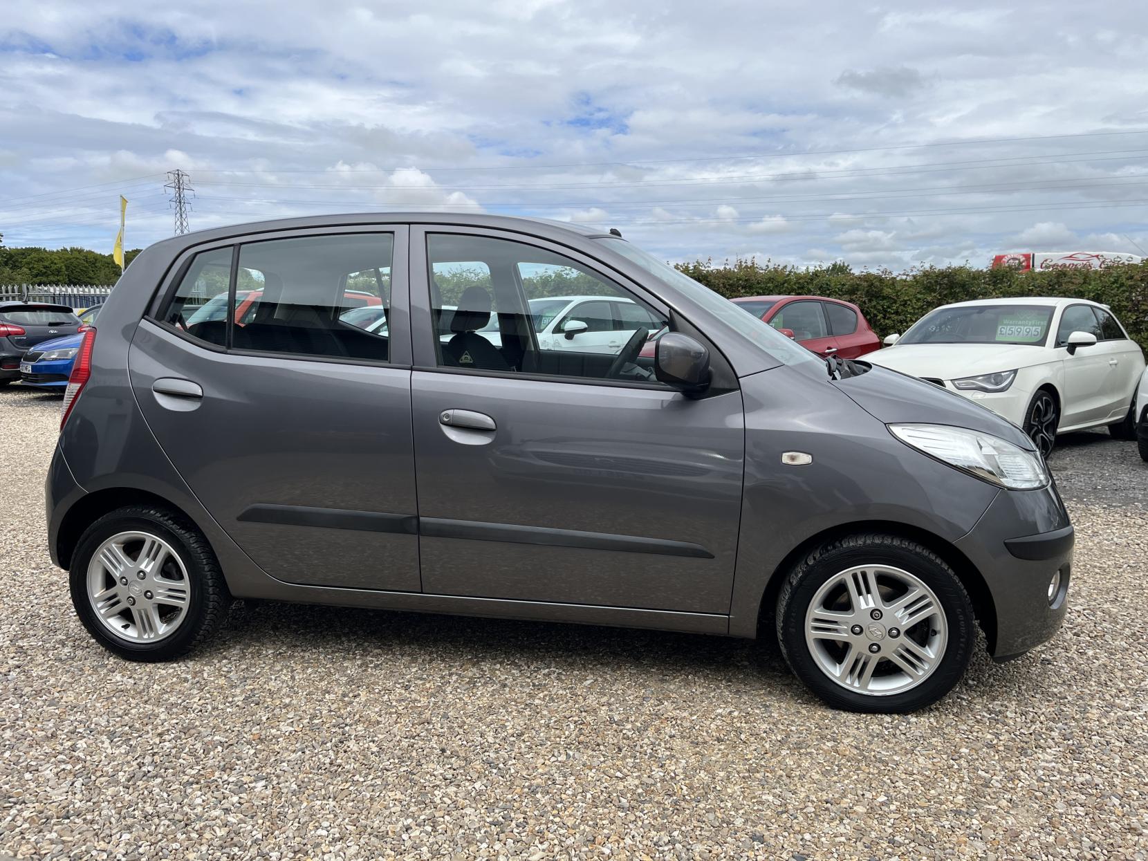 Hyundai i10 1.2 Comfort Hatchback 5dr Petrol Manual Euro 4 (77 bhp)