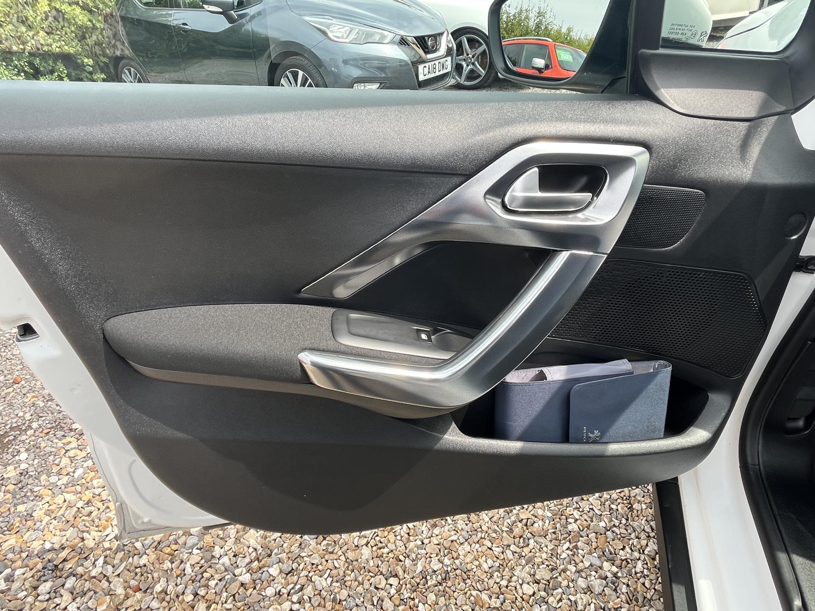 Peugeot 2008 1.6 BlueHDi Allure SUV 5dr Diesel Manual Euro 6 (100 ps)
