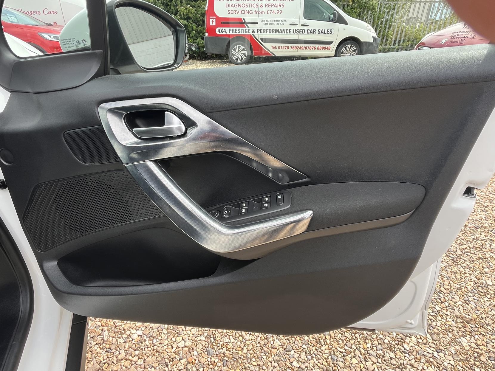 Peugeot 2008 1.6 BlueHDi Allure SUV 5dr Diesel Manual Euro 6 (100 ps)