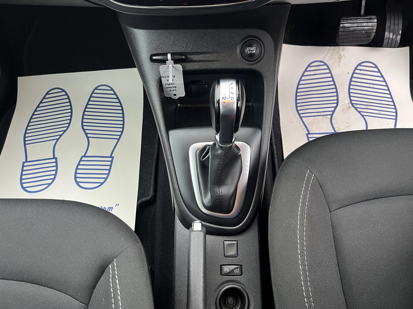 Renault Captur 1.5 dCi ENERGY Iconic SUV 5dr Diesel EDC Euro 6 (s/s) (90 ps)