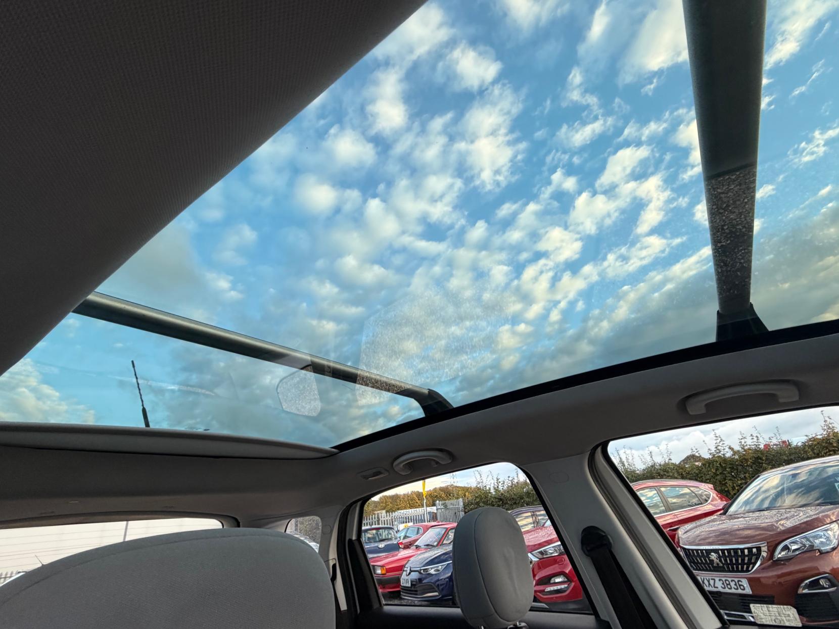 Fiat 500L 1.4 Pop Star MPV 5dr Petrol Manual Euro 6 (95 bhp)