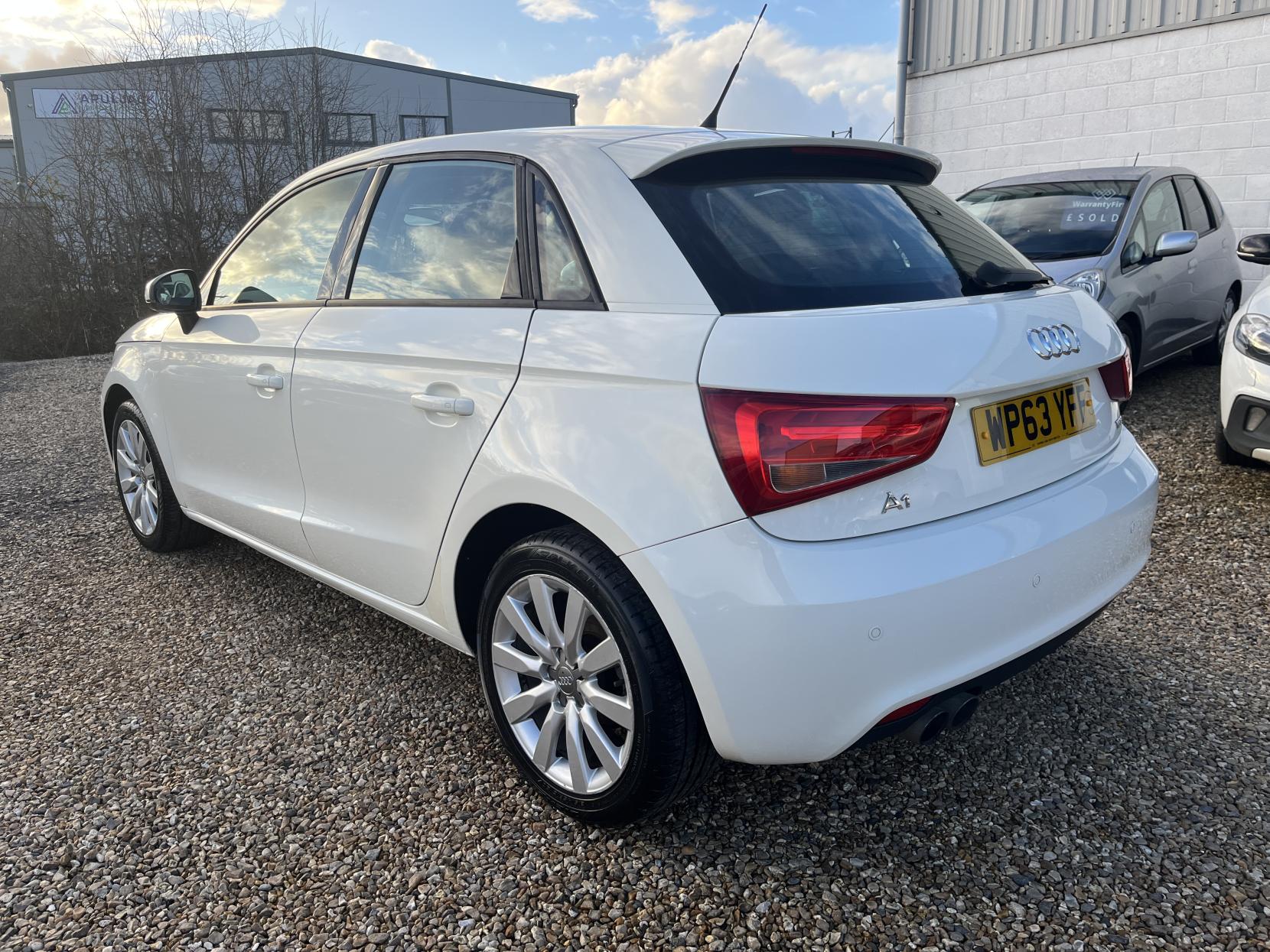 Audi A1 1.4 TFSI Sport Sportback 5dr Petrol S Tronic Euro 5 (s/s) (122 ps)