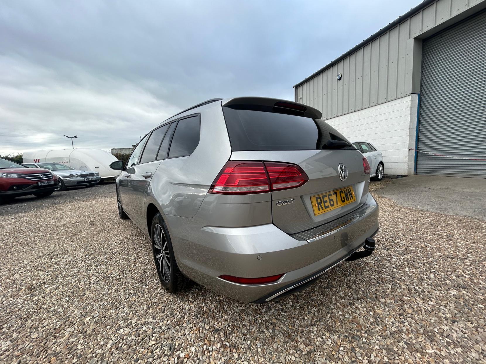 Volkswagen Golf 1.6 TDI SE Nav Estate 5dr Diesel Manual Euro 6 (s/s) (115 ps)