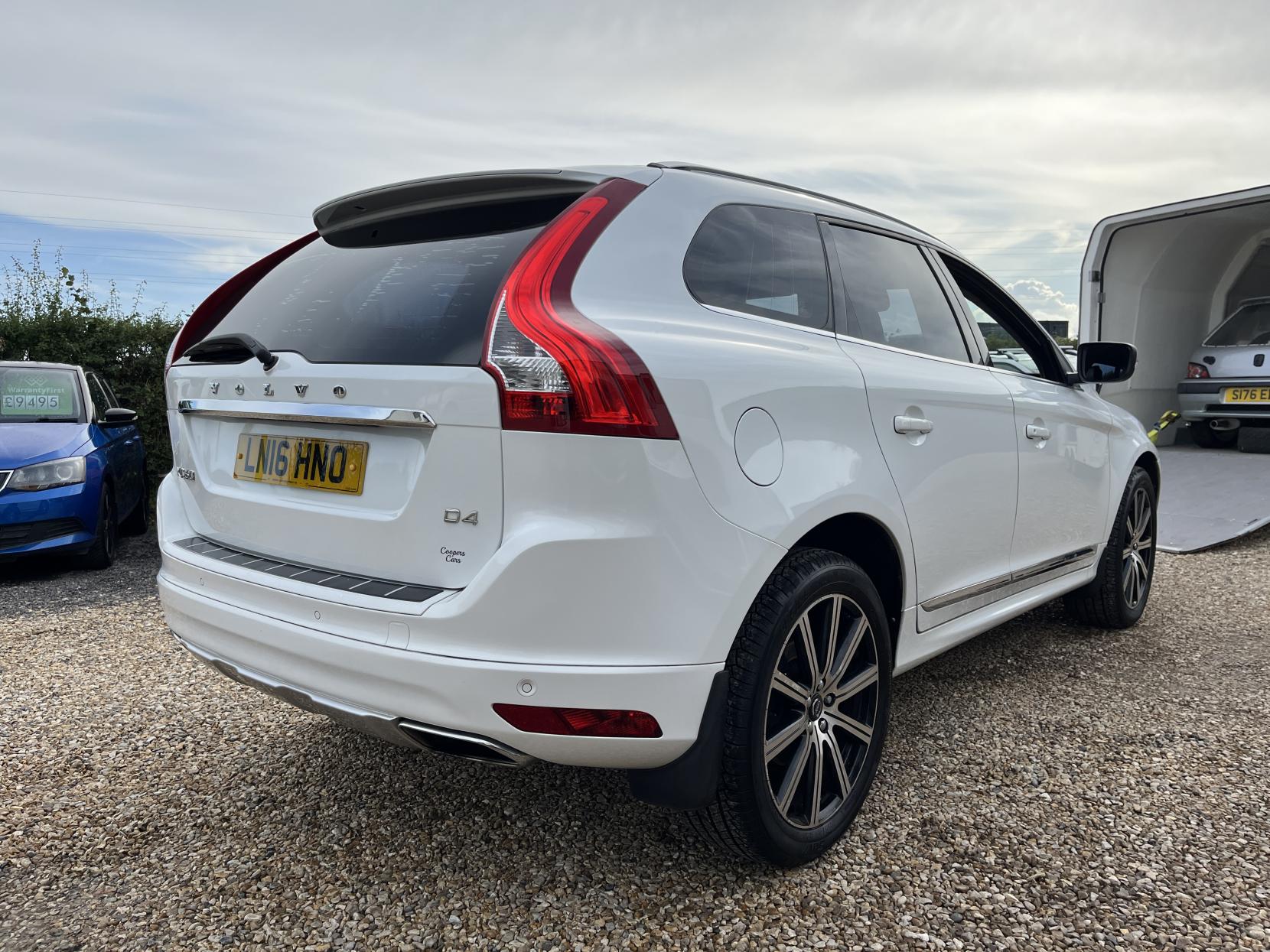 Volvo XC60 2.0 D4 SE Lux Nav SUV 5dr Diesel Manual Euro 6 (s/s) (190 ps)