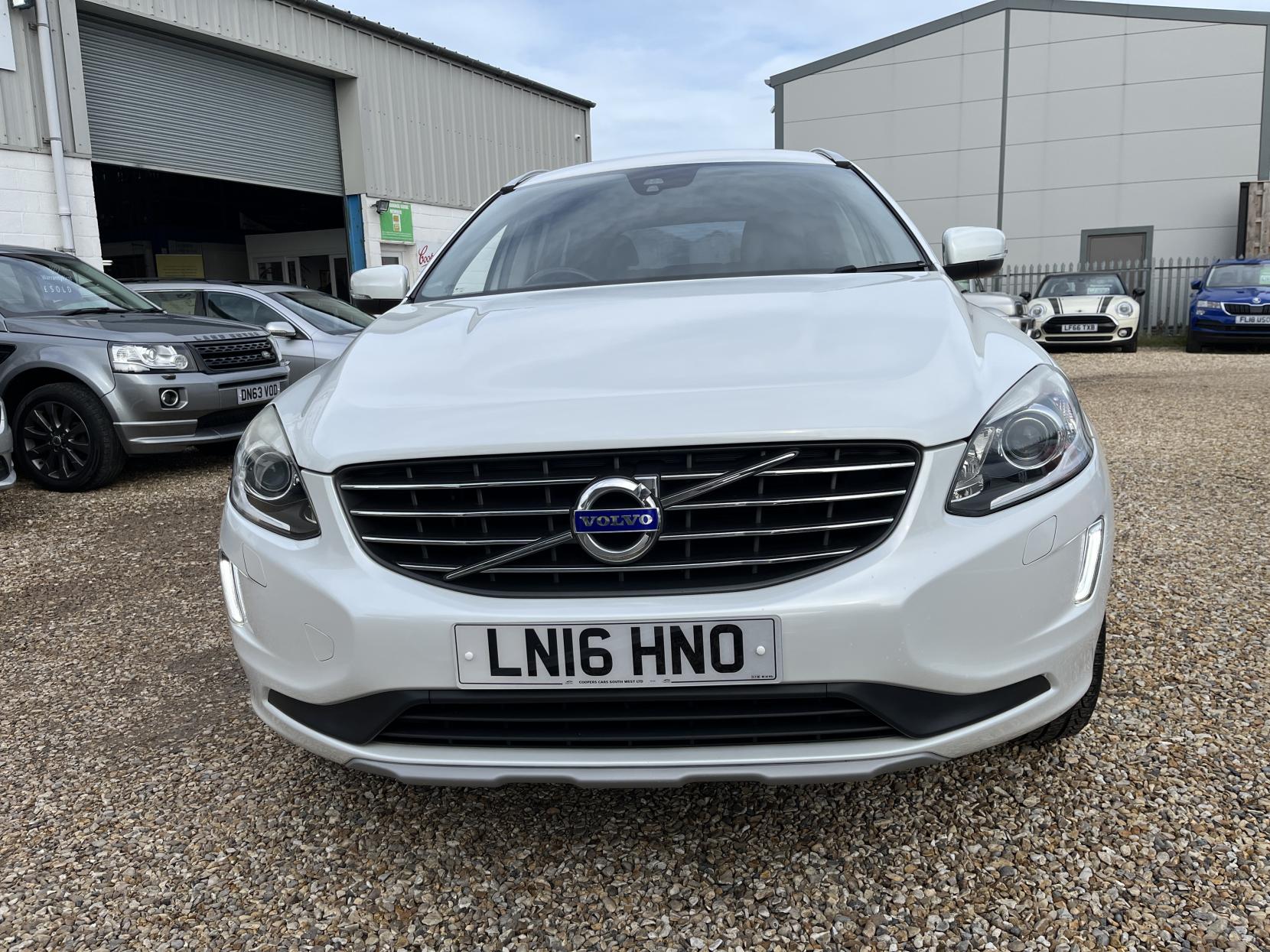 Volvo XC60 2.0 D4 SE Lux Nav SUV 5dr Diesel Manual Euro 6 (s/s) (190 ps)