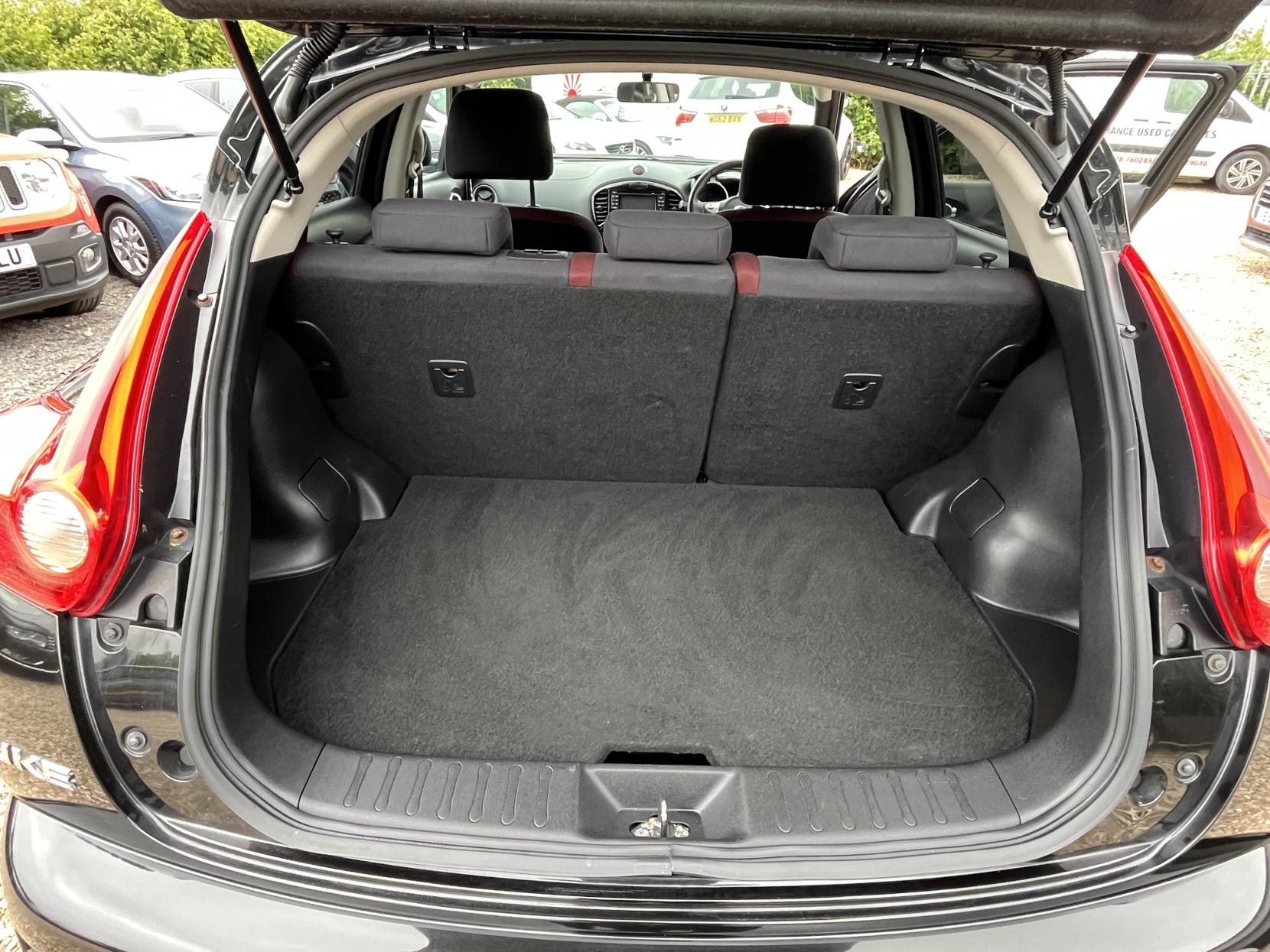 Nissan Juke 1.6 n-tec SUV 5dr Petrol Manual Euro 5 (17in Alloy) (117 ps)