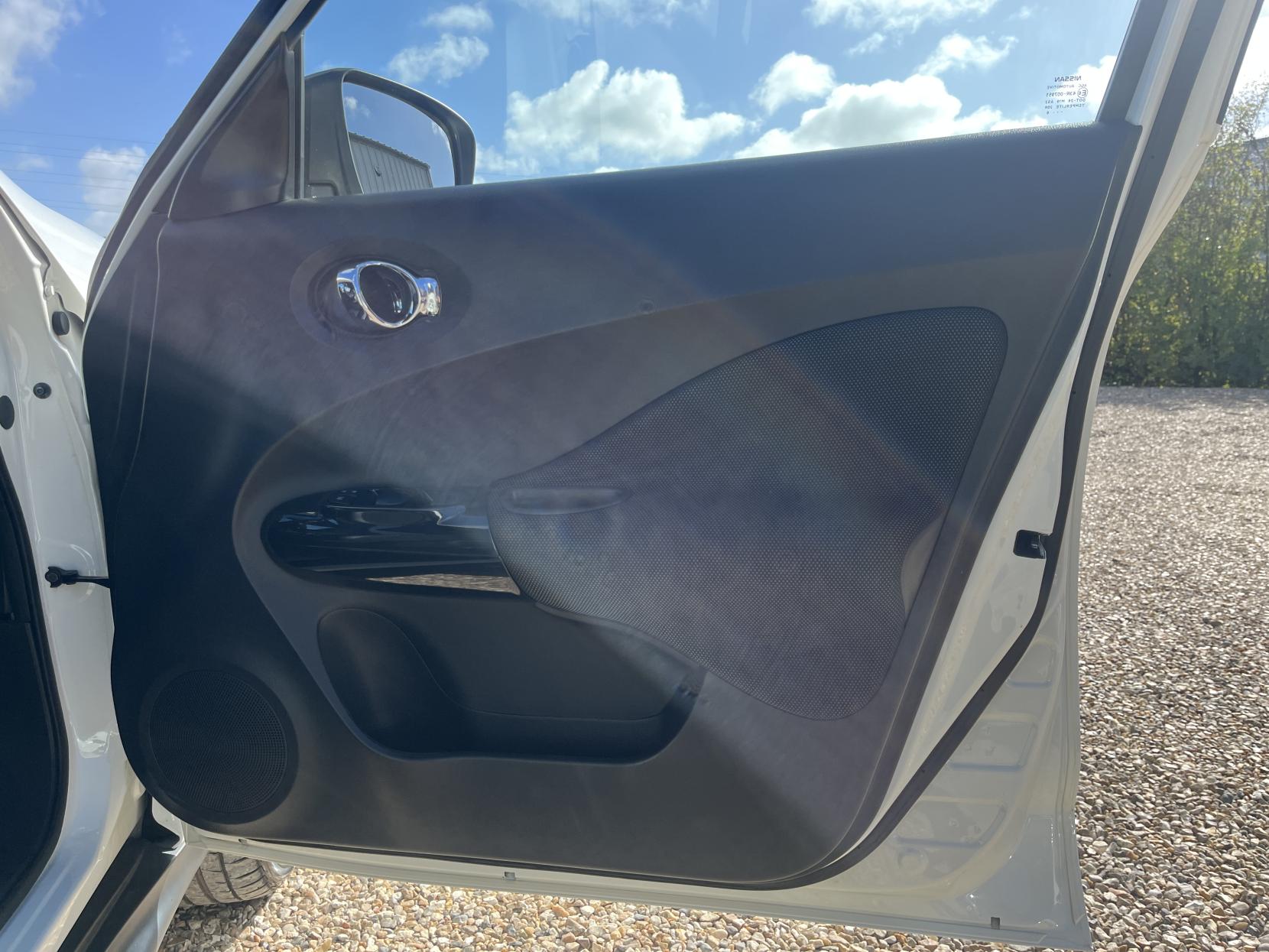 Nissan Juke 1.5 dCi N-Connecta SUV 5dr Diesel Manual Euro 6 (s/s) (110 ps)