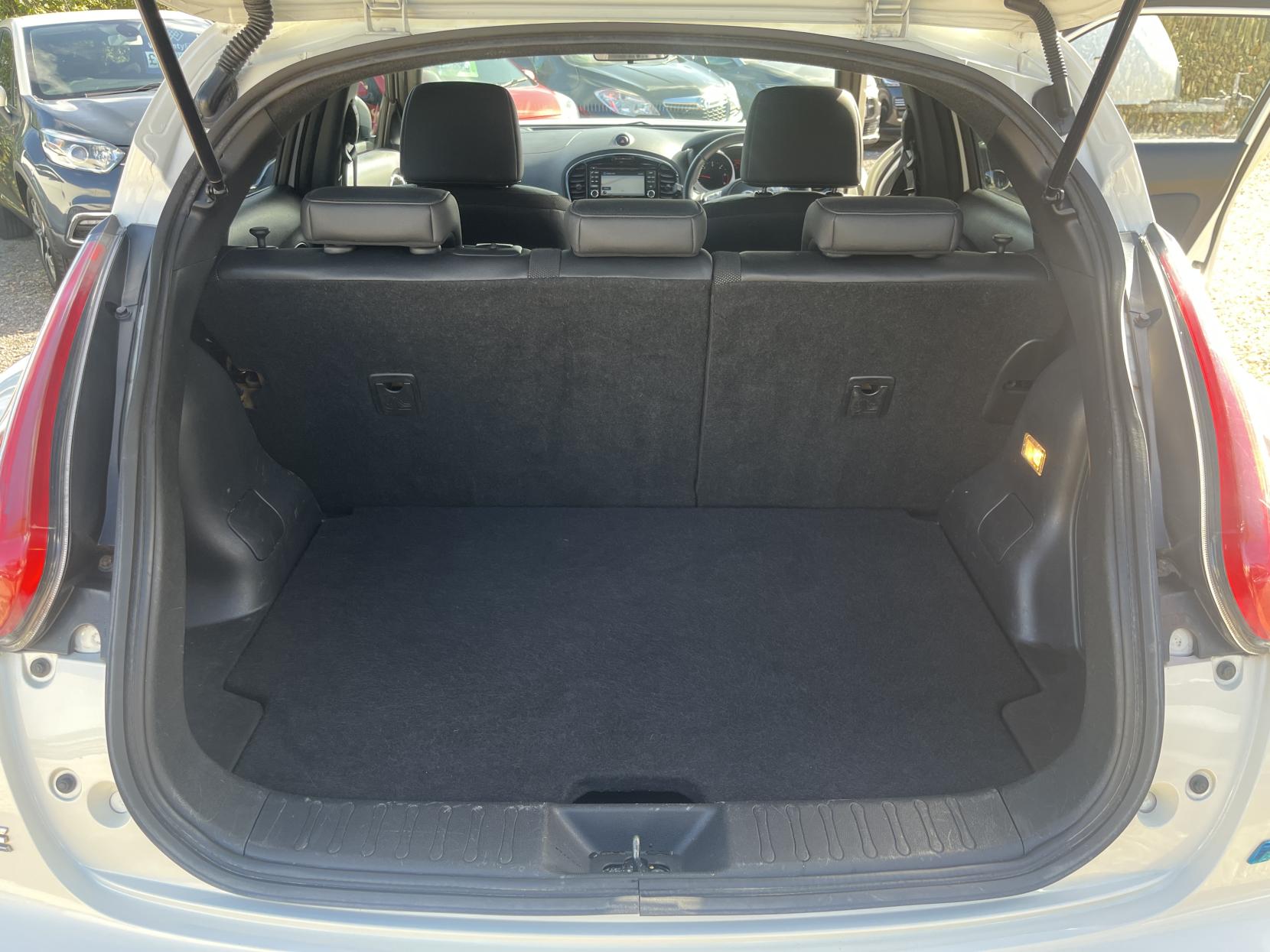 Nissan Juke 1.5 dCi N-Connecta SUV 5dr Diesel Manual Euro 6 (s/s) (110 ps)