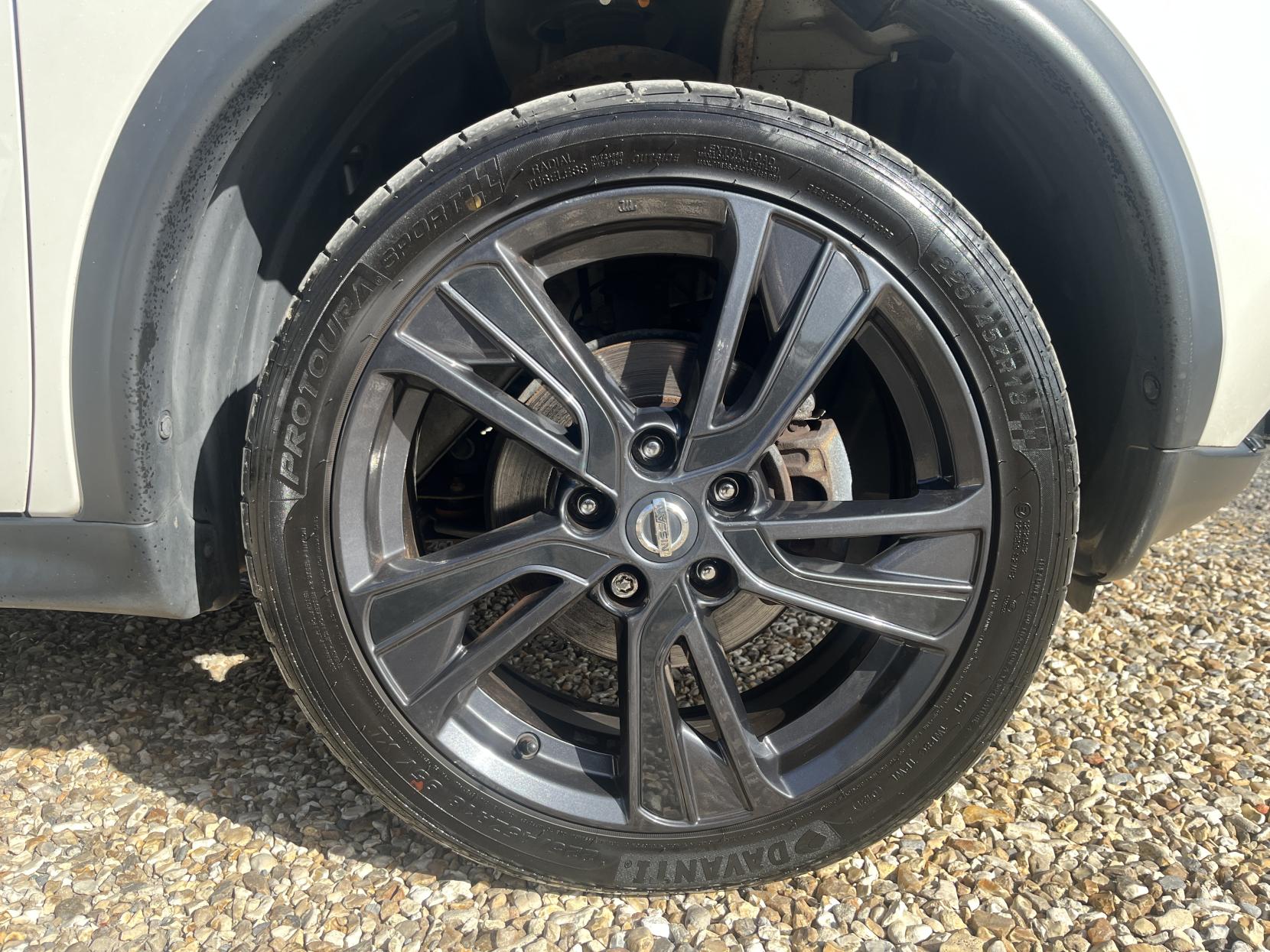 Nissan Juke 1.5 dCi N-Connecta SUV 5dr Diesel Manual Euro 6 (s/s) (110 ps)