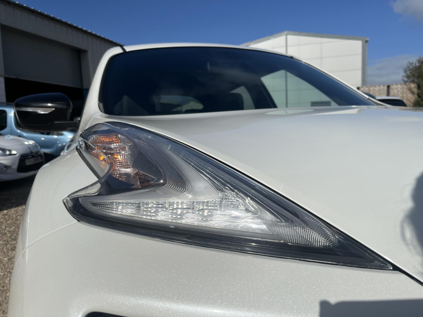 Nissan Juke 1.5 dCi N-Connecta SUV 5dr Diesel Manual Euro 6 (s/s) (110 ps)