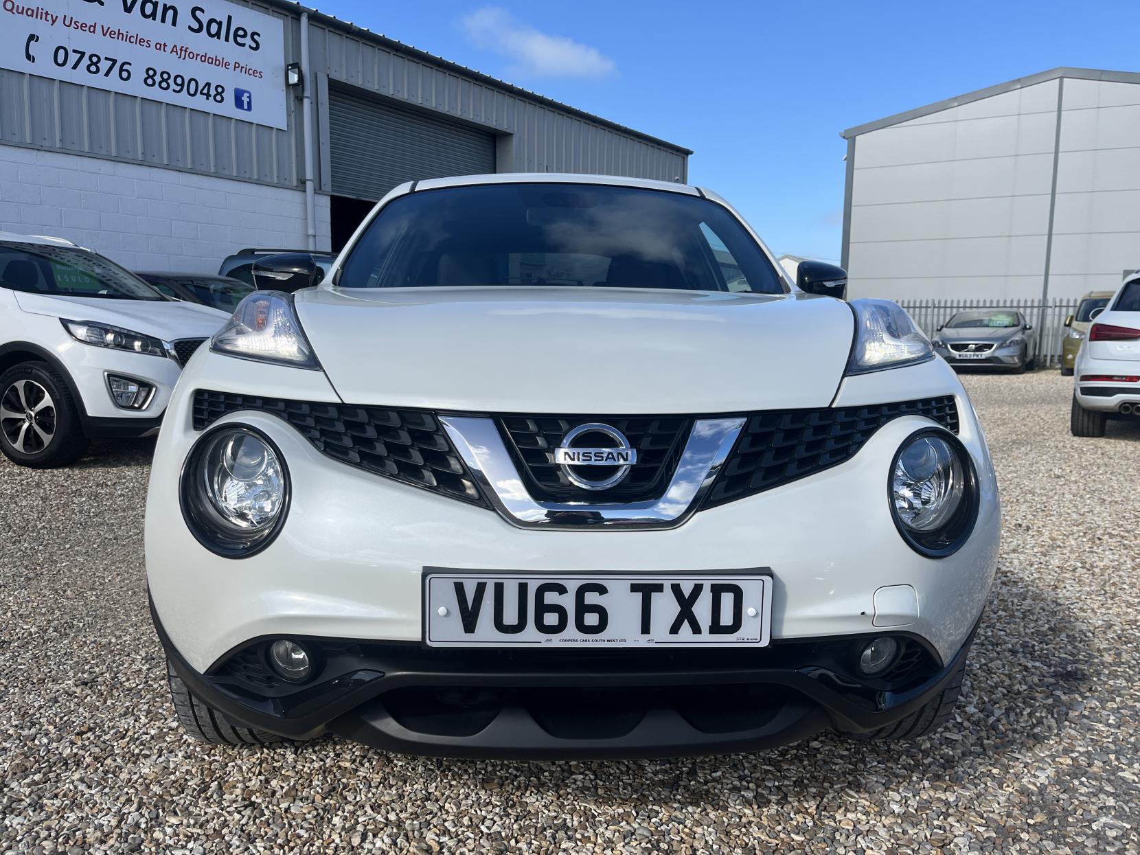 Nissan Juke 1.5 dCi N-Connecta SUV 5dr Diesel Manual Euro 6 (s/s) (110 ps)