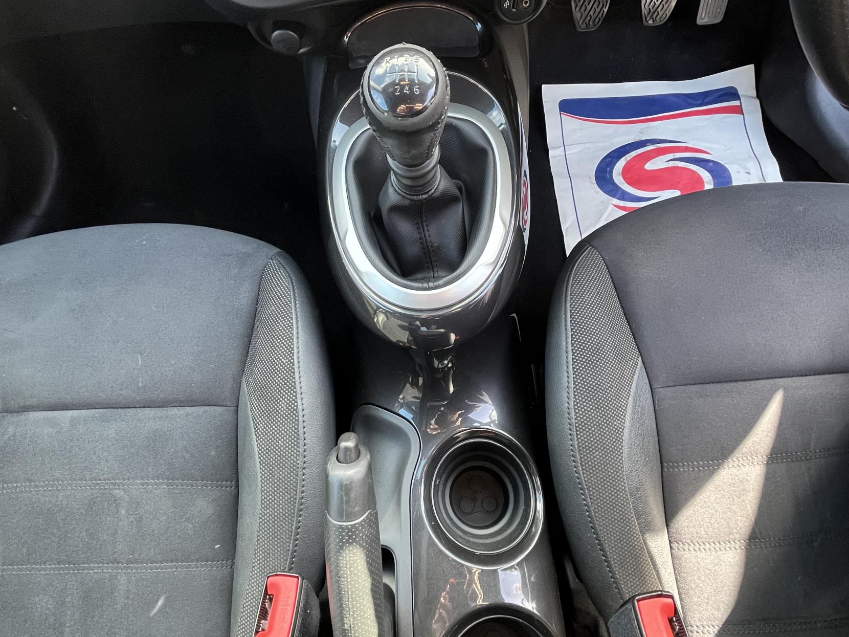 Nissan Juke 1.5 dCi N-Connecta SUV 5dr Diesel Manual Euro 6 (s/s) (110 ps)