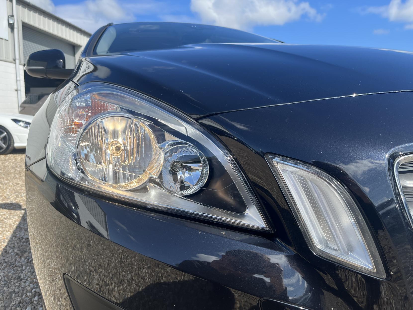 Volvo V60 1.6D DRIVe SE Estate 5dr Diesel Manual Euro 5 (s/s) (115 ps)
