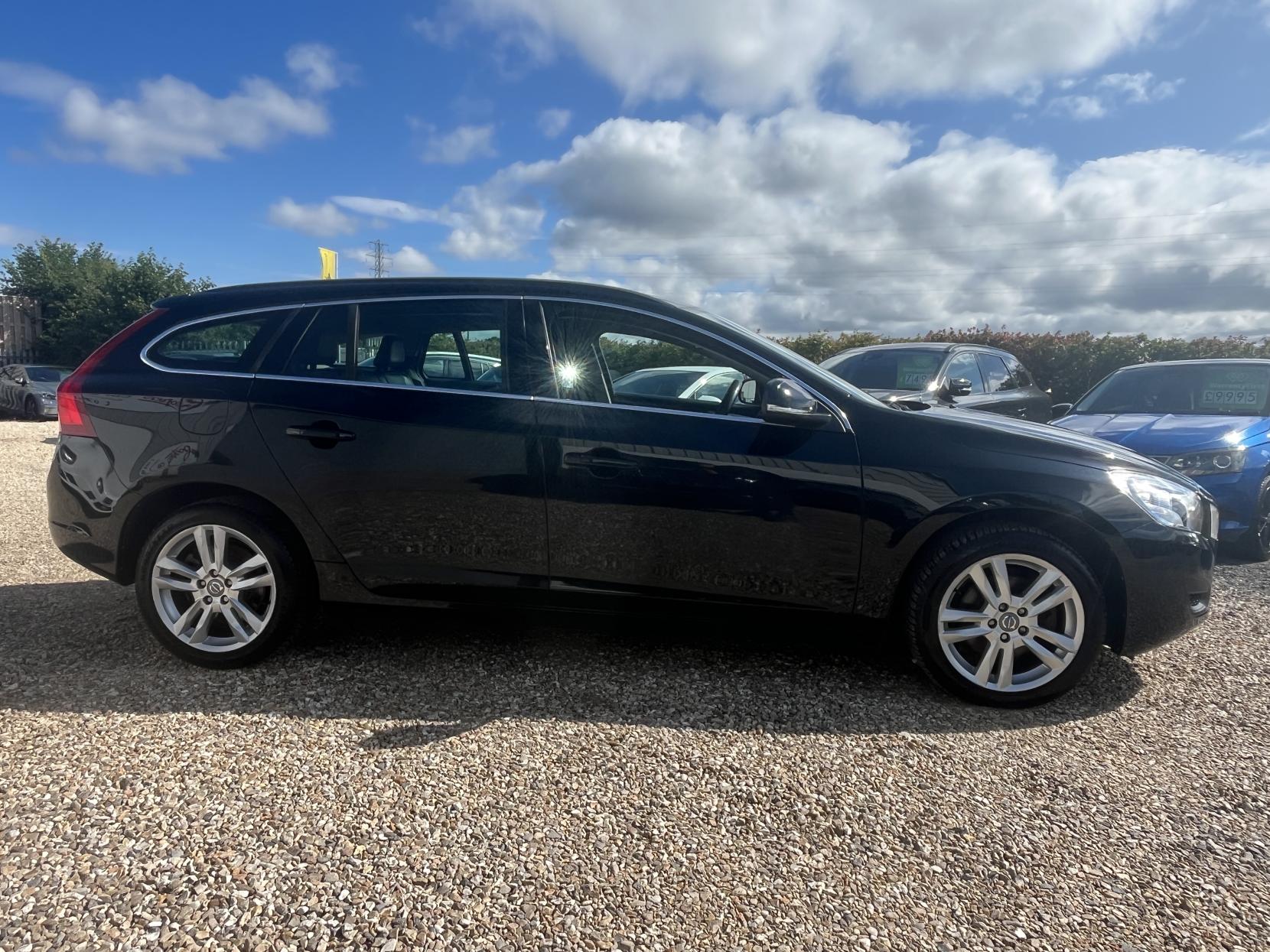 Volvo V60 1.6D DRIVe SE Estate 5dr Diesel Manual Euro 5 (s/s) (115 ps)