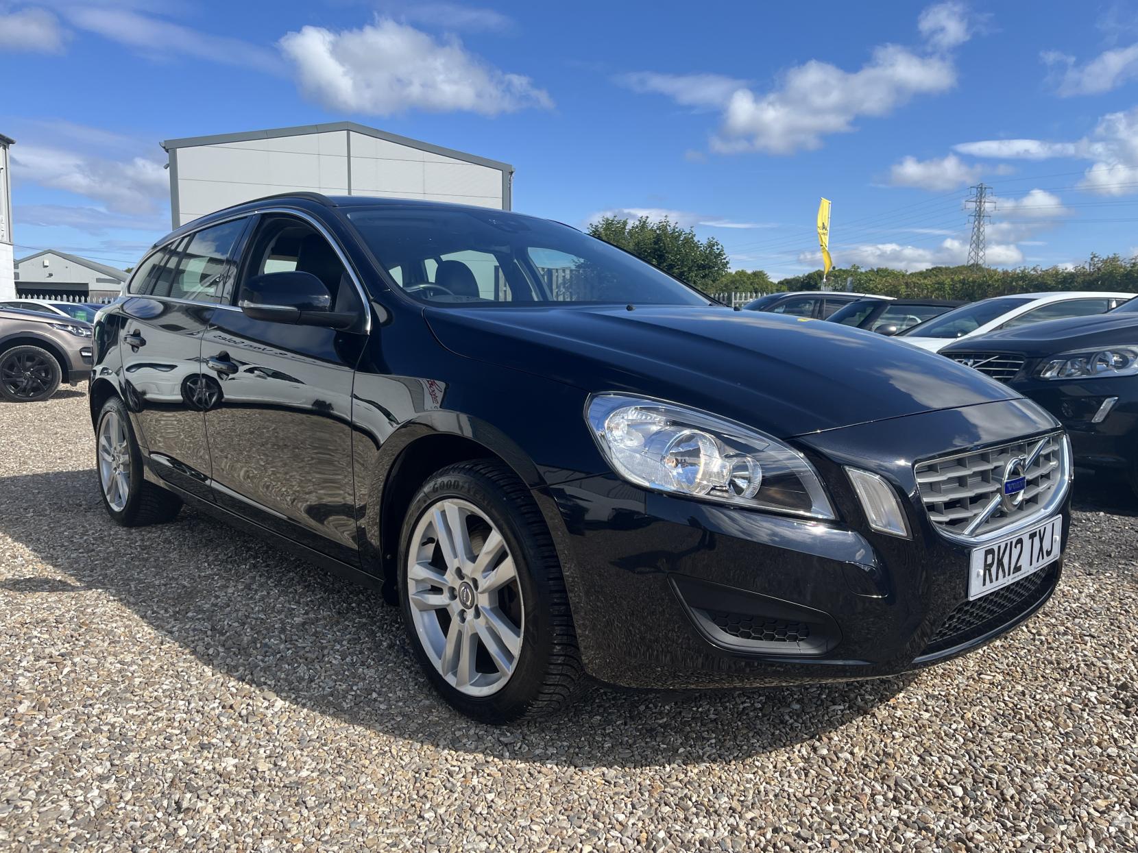 Volvo V60 1.6D DRIVe SE Estate 5dr Diesel Manual Euro 5 (s/s) (115 ps)