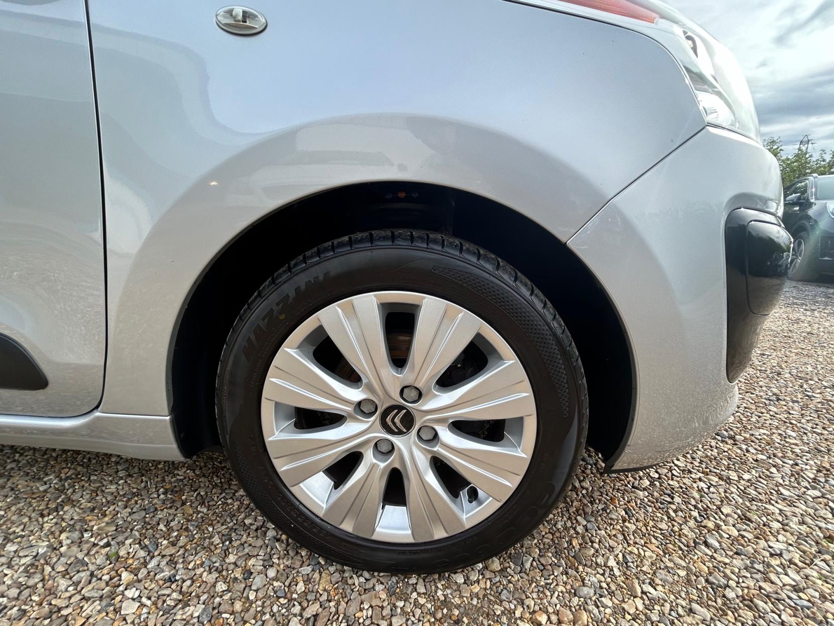 Citroen C3 Picasso 1.6 HDi VTR+ MPV 5dr Diesel Manual Euro 5 (90 ps)