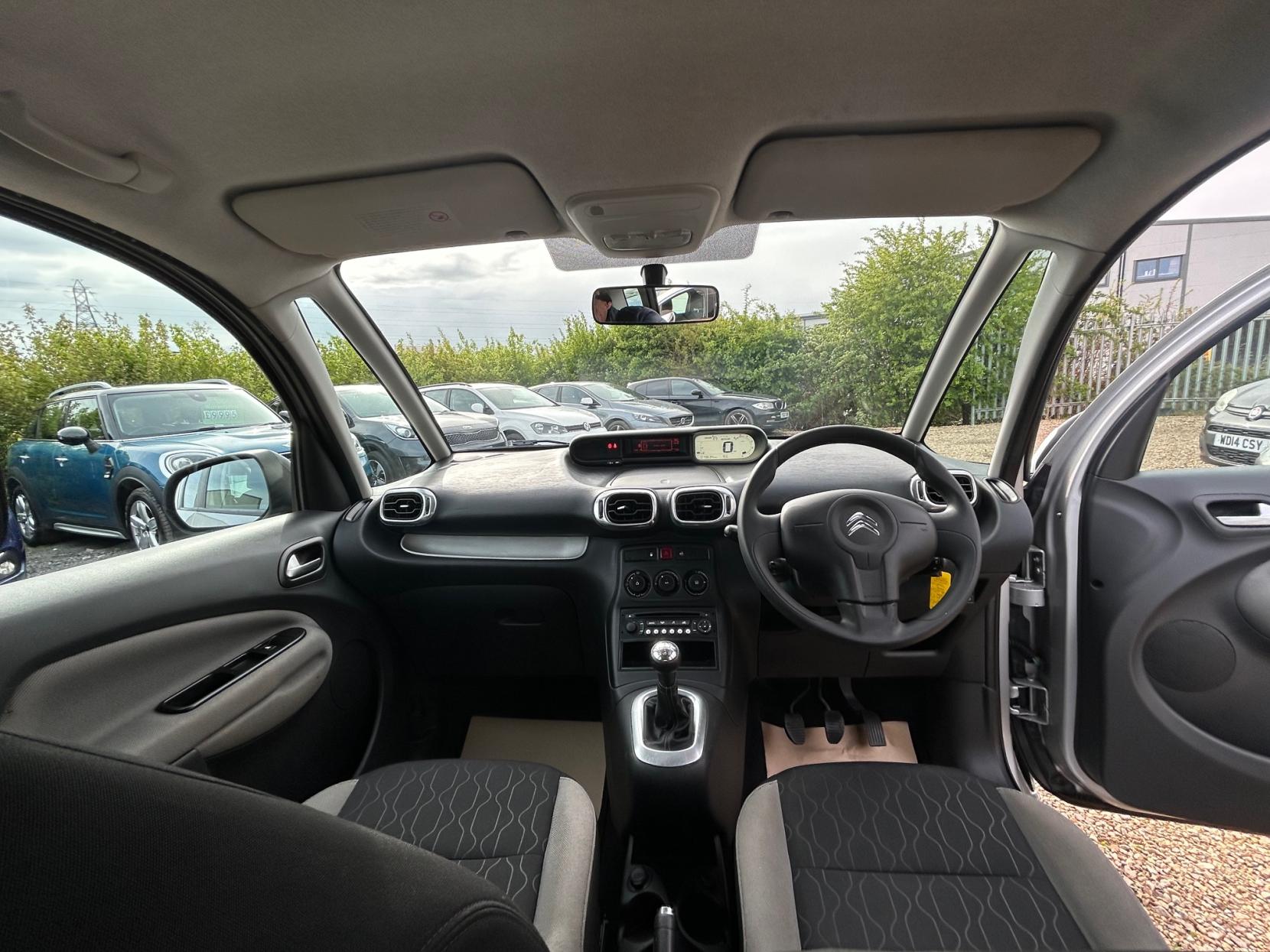 Citroen C3 Picasso 1.6 HDi VTR+ MPV 5dr Diesel Manual Euro 5 (90 ps)