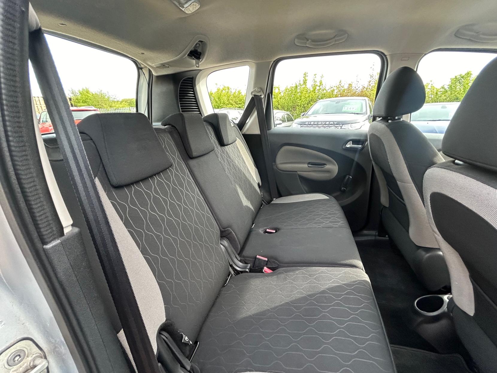 Citroen C3 Picasso 1.6 HDi VTR+ MPV 5dr Diesel Manual Euro 5 (90 ps)