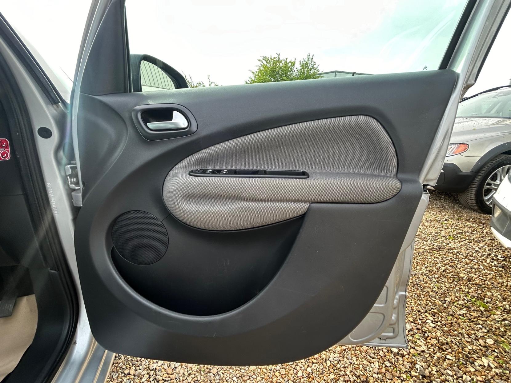 Citroen C3 Picasso 1.6 HDi VTR+ MPV 5dr Diesel Manual Euro 5 (90 ps)