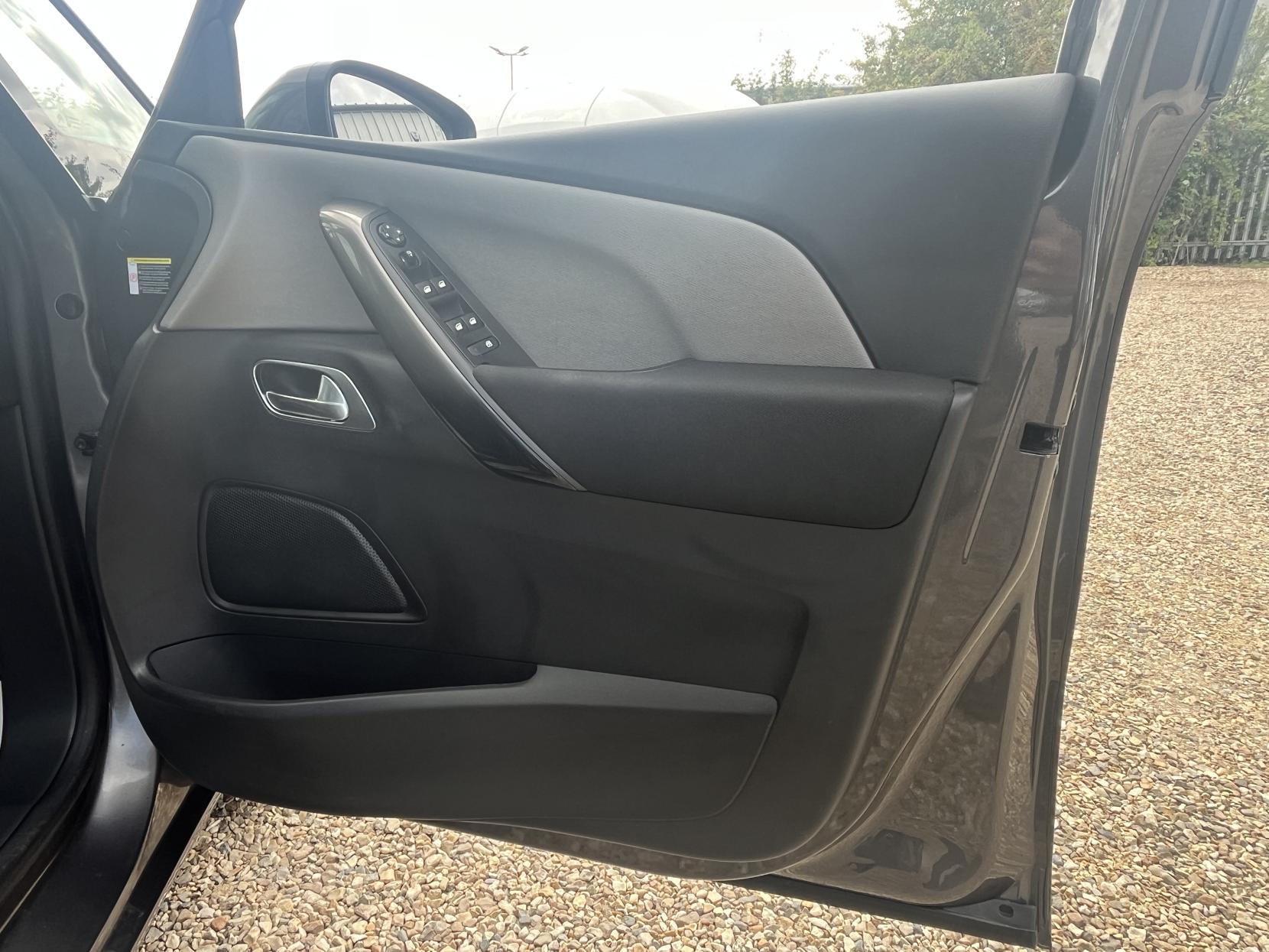 Citroen Grand C4 SpaceTourer 1.5 BlueHDi Flair MPV 5dr Diesel Manual Euro 6 (s/s) (130 ps)