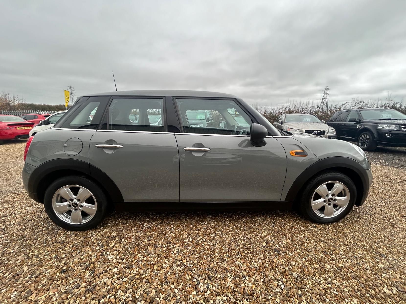 MINI Hatch 1.2 One Hatchback 5dr Petrol Manual Euro 6 (s/s) (102 ps)