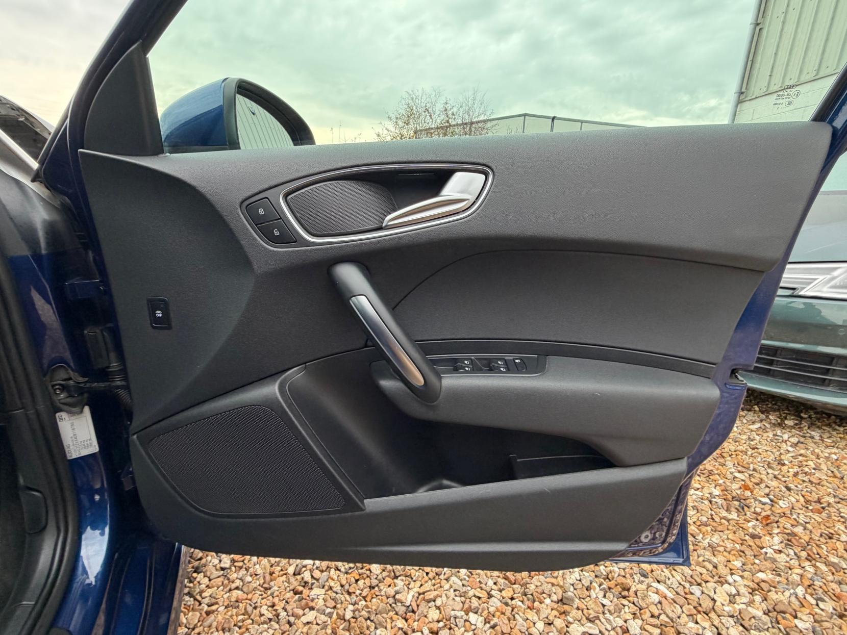 Audi A1 1.4 TFSI S line Sportback 5dr Petrol Manual Euro 5 (s/s) (122 ps)