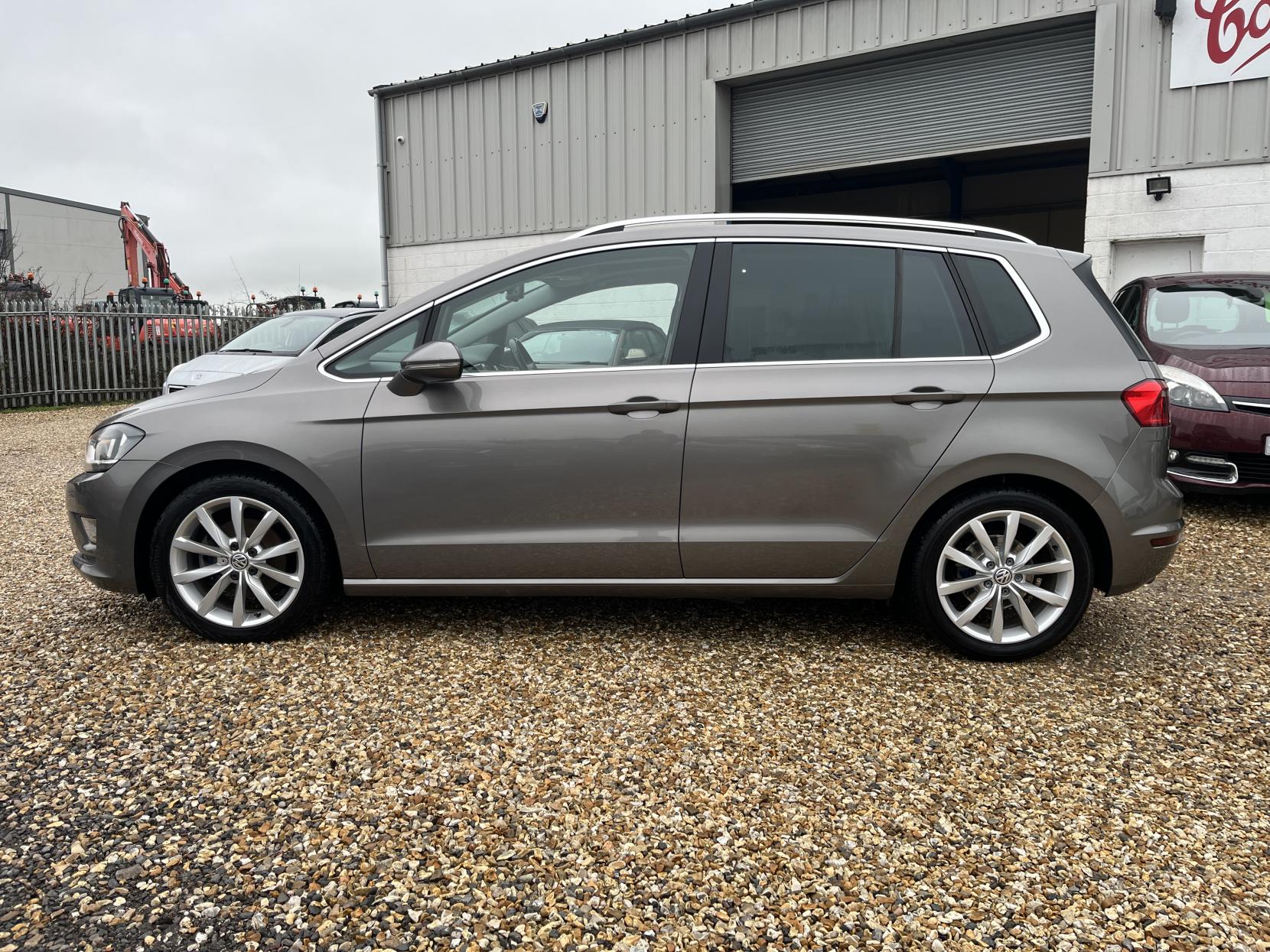 Volkswagen Golf SV 1.4 TSI BlueMotion Tech ACT GT MPV 5dr Petrol Manual Euro 6 (s/s) (150 ps)