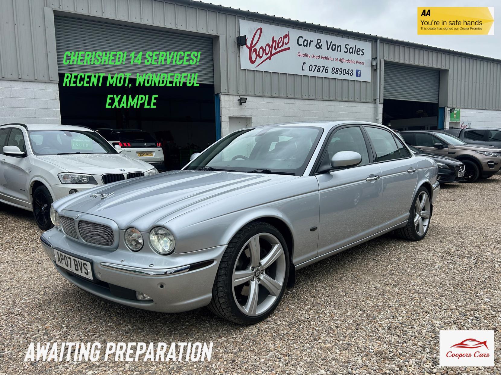 Jaguar XJ 2.7 TDVi Sport Premium Saloon 4dr Diesel Automatic (214 g/km, 204 bhp)