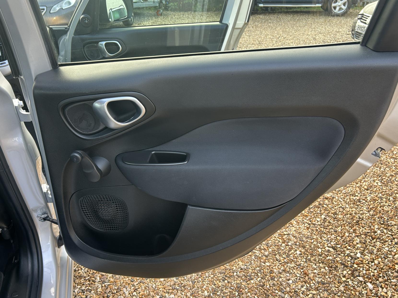 Fiat 500L 1.6 MultiJet Pop Star MPV 5dr Diesel Manual Euro 6 (s/s) (120 bhp)