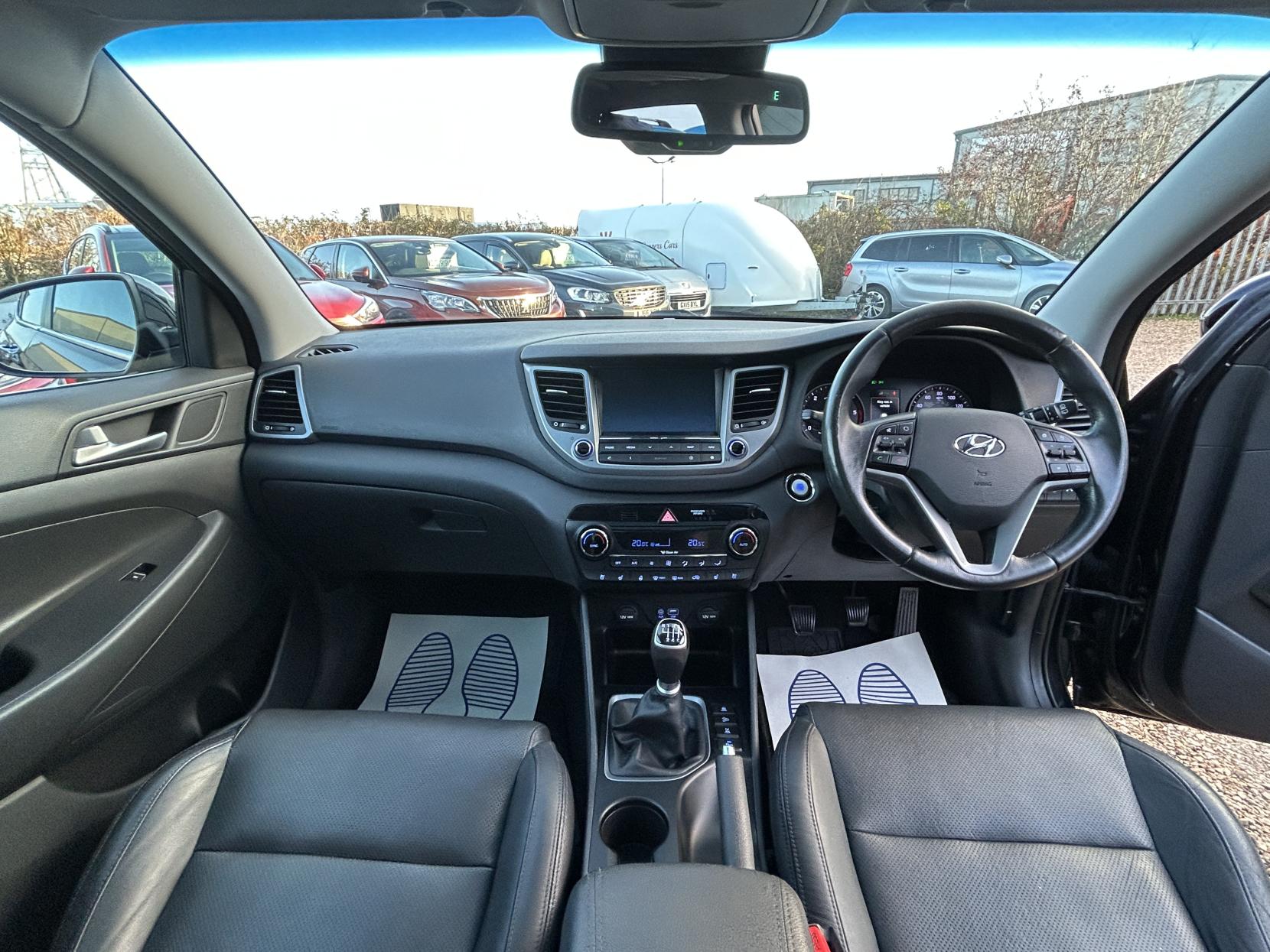 Hyundai TUCSON 2.0 CRDi Premium SE SUV 5dr Diesel Manual 4WD Euro 6 (185 ps)