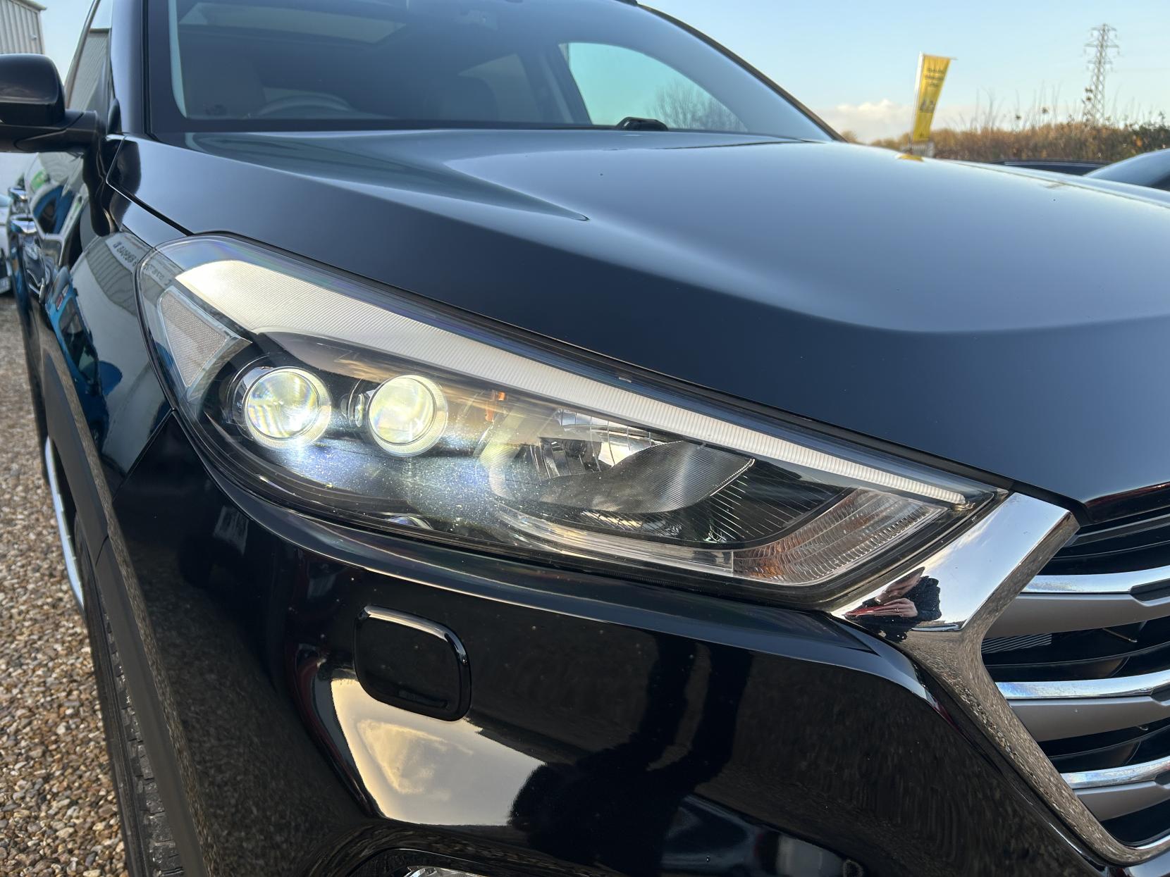 Hyundai TUCSON 2.0 CRDi Premium SE SUV 5dr Diesel Manual 4WD Euro 6 (185 ps)