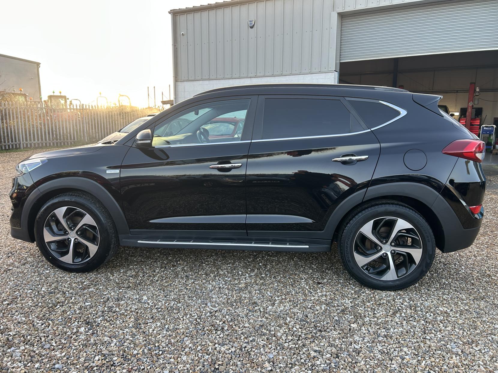 Hyundai TUCSON 2.0 CRDi Premium SE SUV 5dr Diesel Manual 4WD Euro 6 (185 ps)