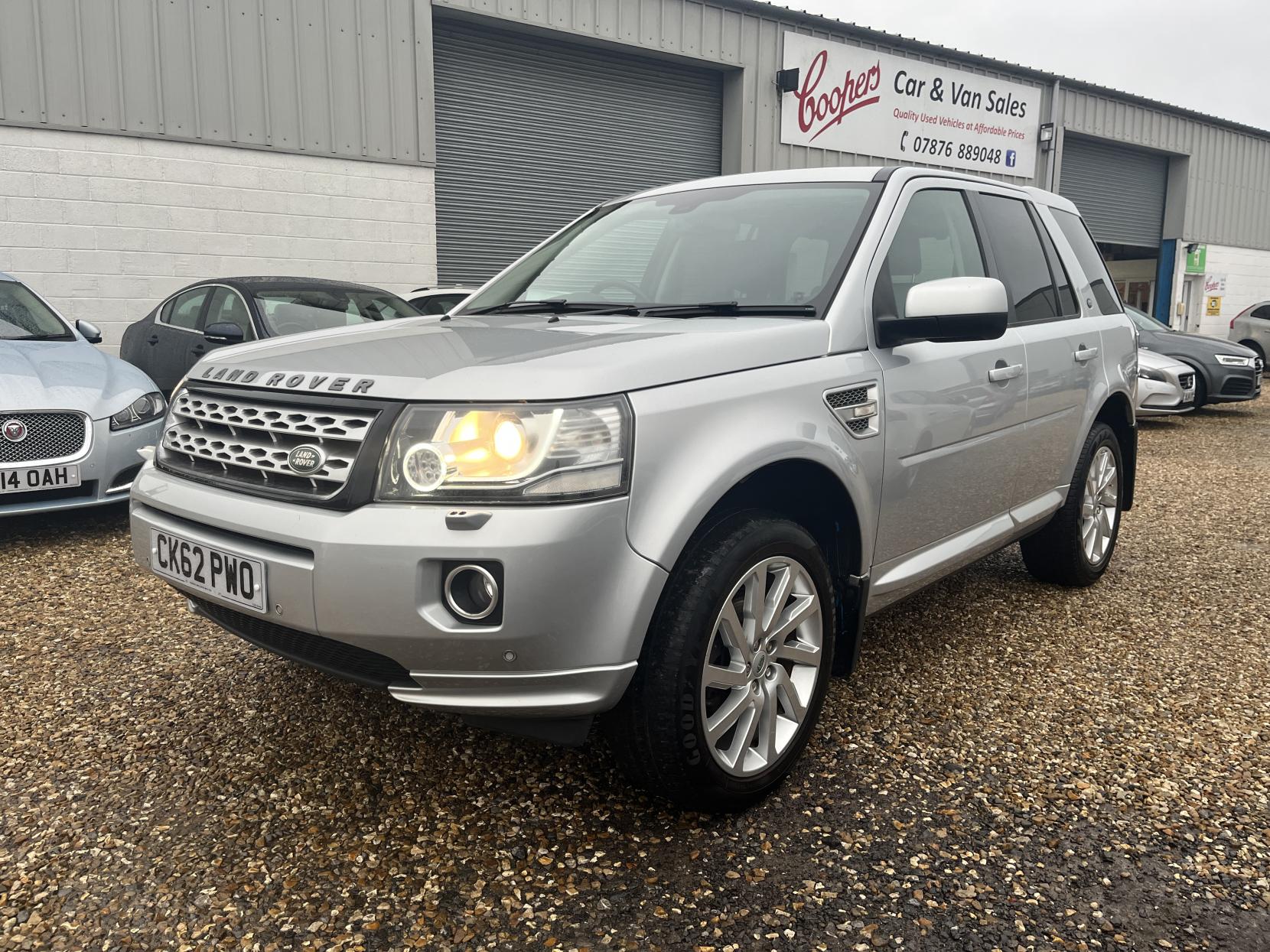 Land Rover Freelander 2 2.2 SD4 HSE SUV 5dr Diesel CommandShift 4WD Euro 5 (190 ps)