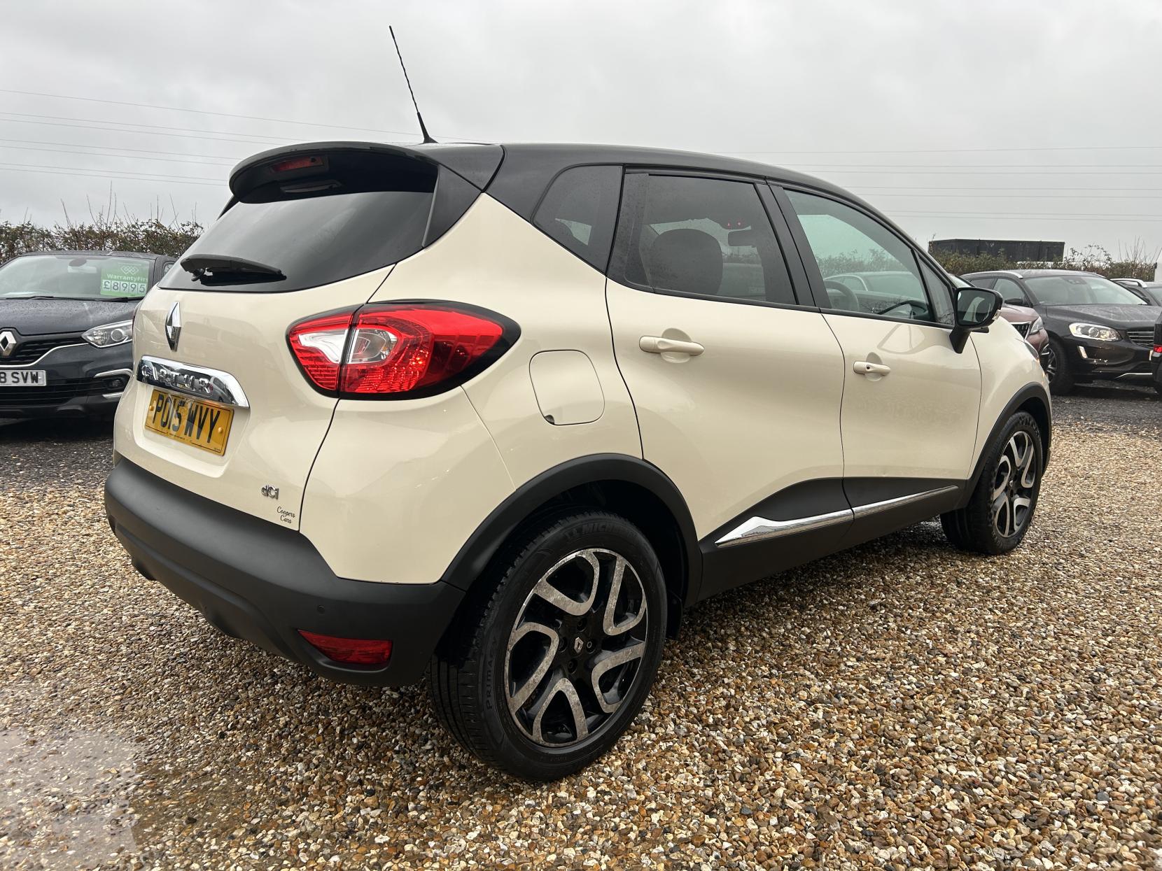 Renault Captur 1.5 dCi ENERGY Dynamique S MediaNav SUV 5dr Diesel Manual Euro 5 (s/s) (90 ps)