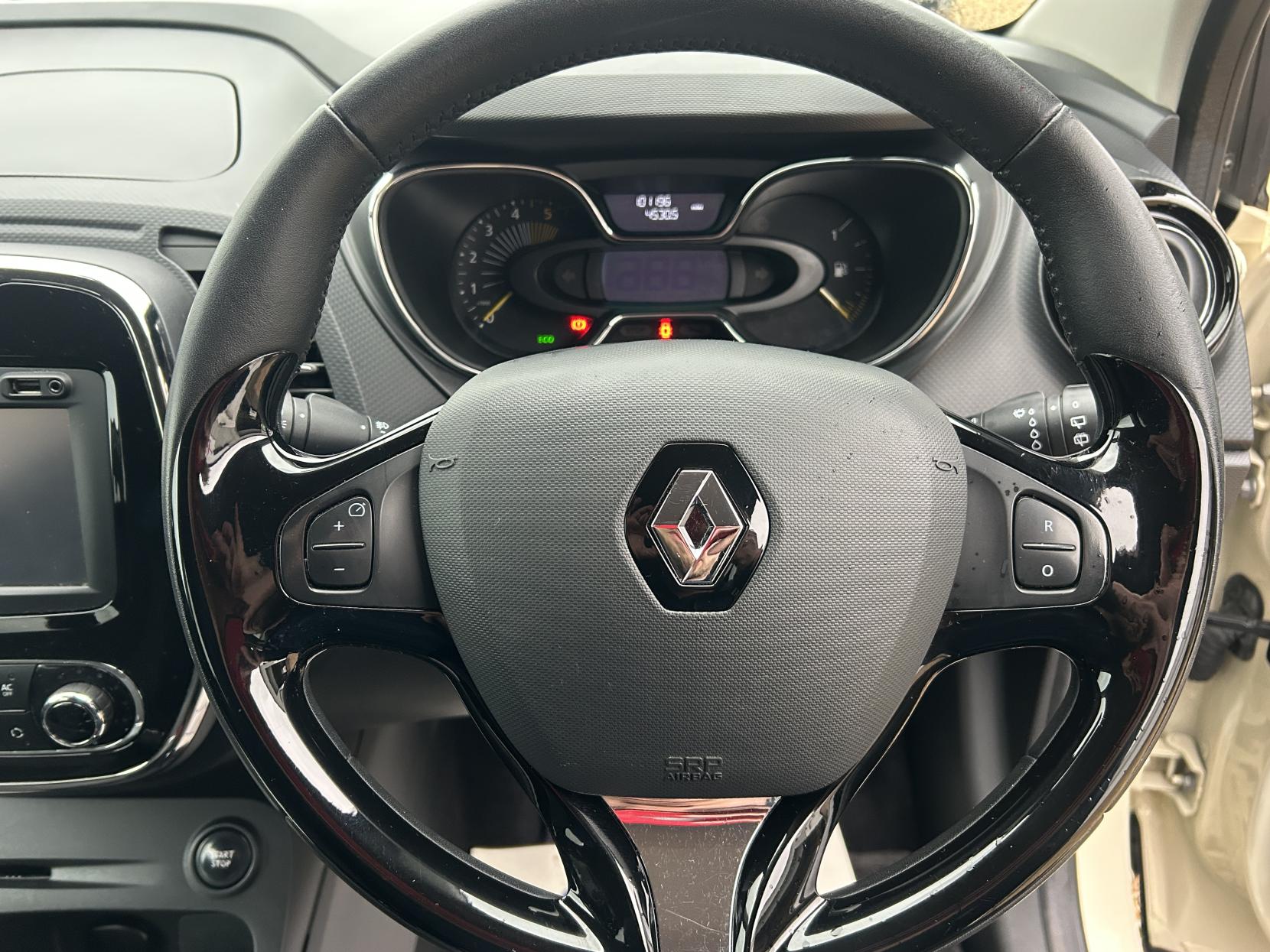 Renault Captur 1.5 dCi ENERGY Dynamique S MediaNav SUV 5dr Diesel Manual Euro 5 (s/s) (90 ps)