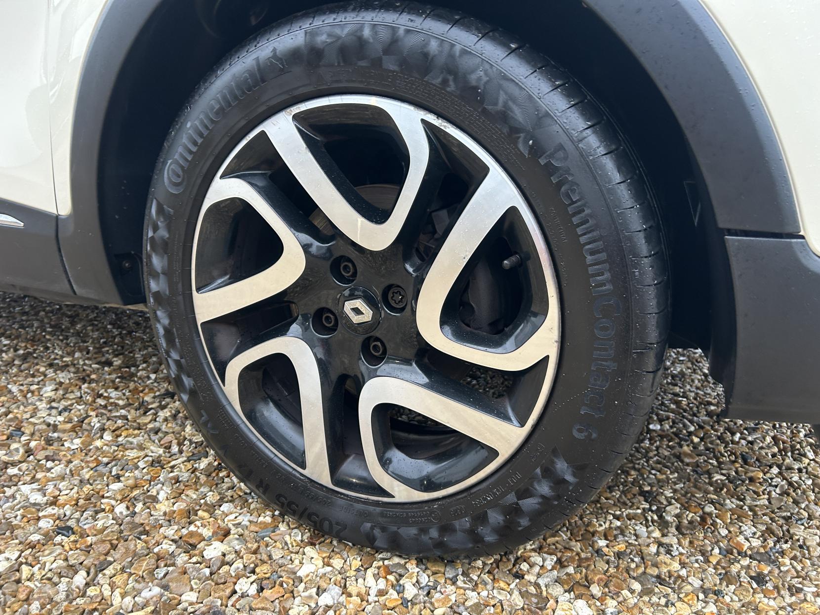 Renault Captur 1.5 dCi ENERGY Dynamique S MediaNav SUV 5dr Diesel Manual Euro 5 (s/s) (90 ps)