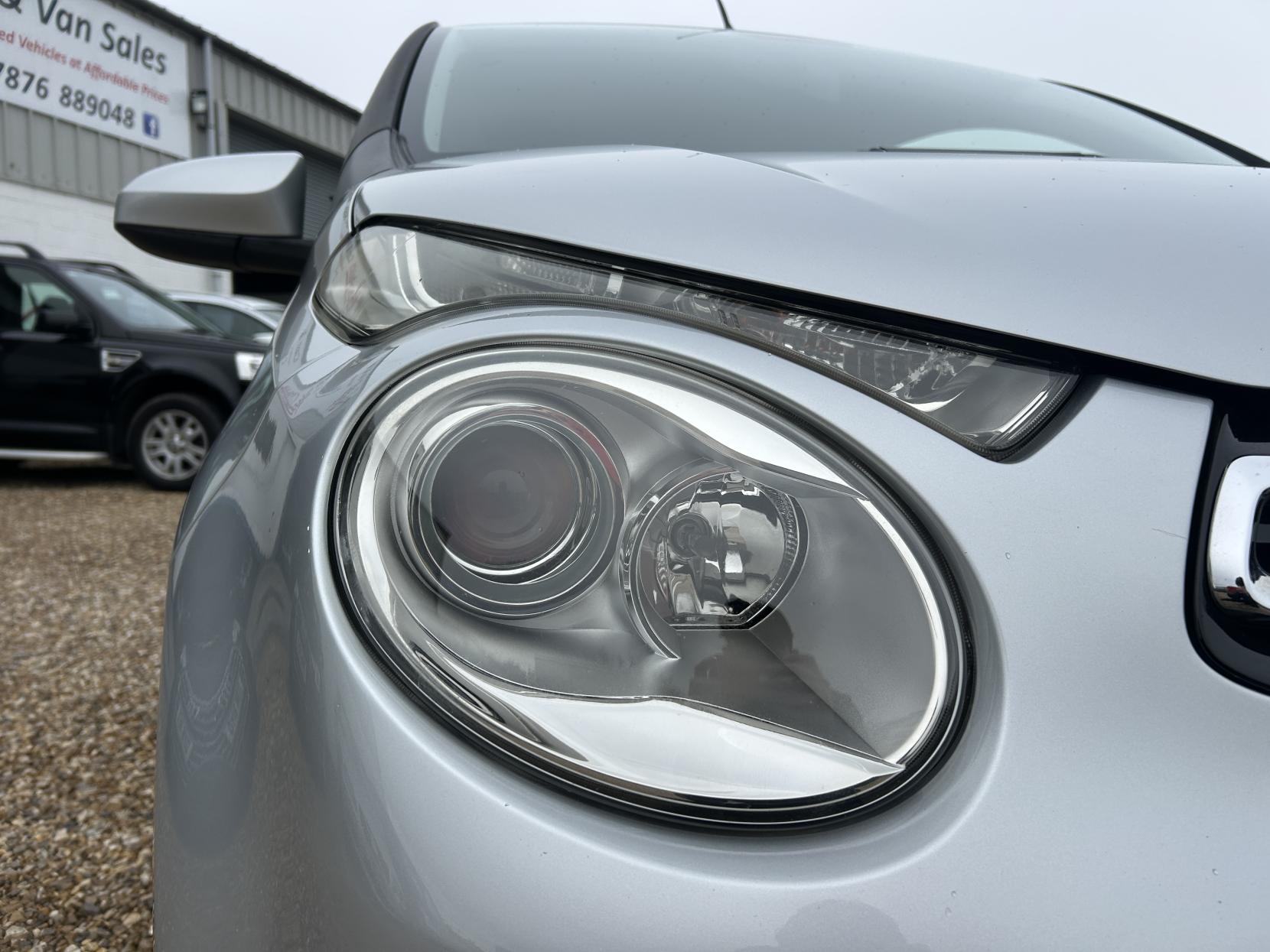 Citroen C1 1.0 VTi Feel Hatchback 5dr Petrol Manual Euro 5 (Euro 5) (68 ps)