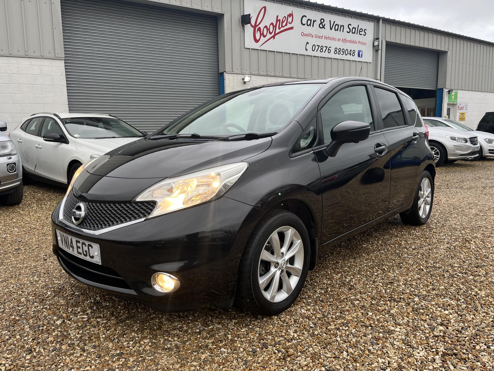 Nissan Note 1.2 DIG-S Tekna Hatchback 5dr Petrol CVT Euro 5 (s/s) (98 ps)