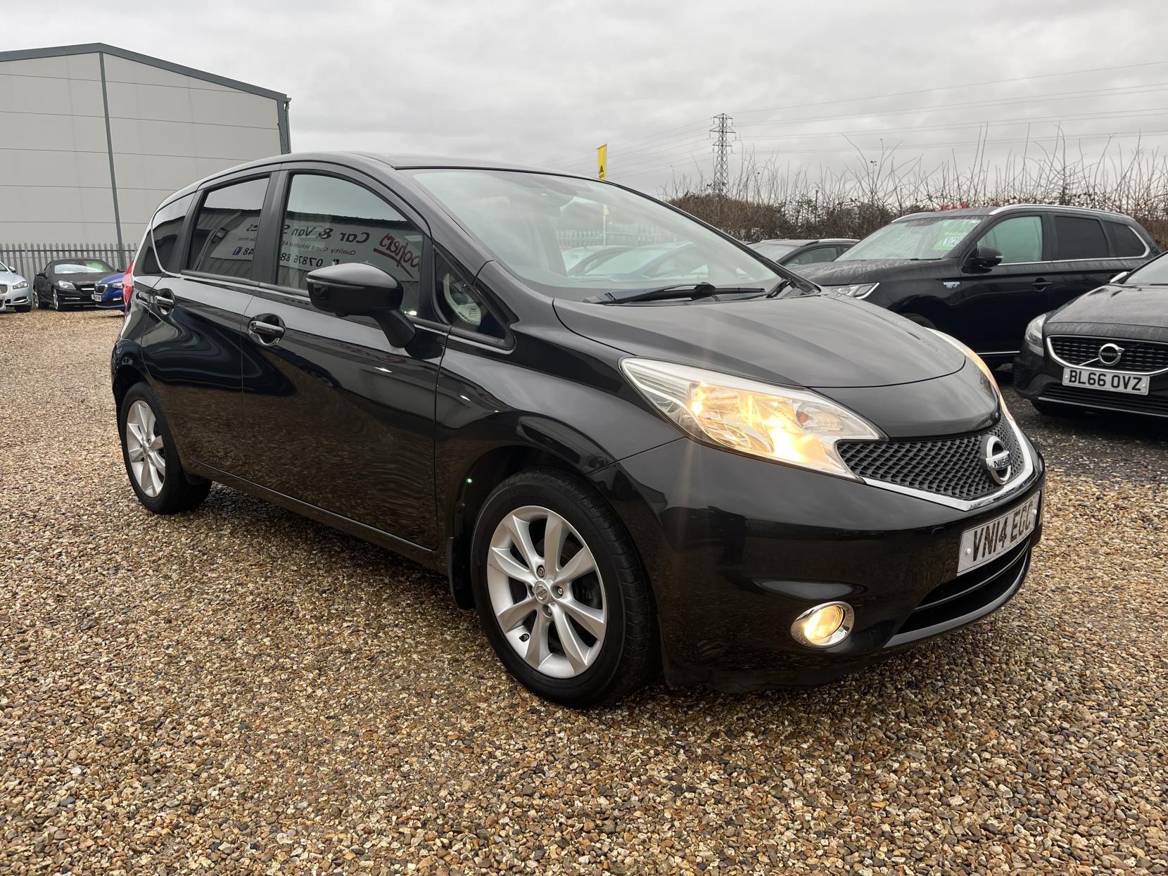 Nissan Note 1.2 DIG-S Tekna Hatchback 5dr Petrol CVT Euro 5 (s/s) (98 ps)