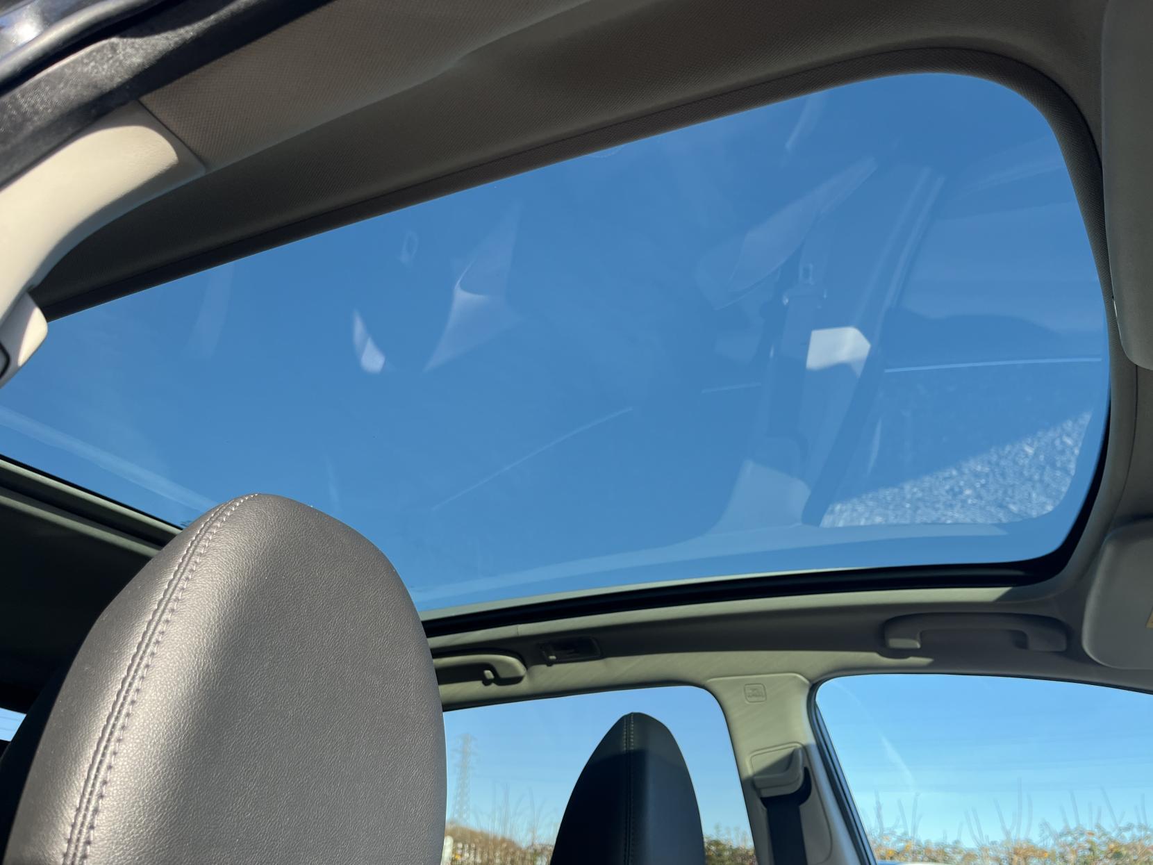 Nissan Qashqai 1.5 dCi Tekna SUV 5dr Diesel Manual 2WD Euro 5 (s/s) (110 ps)