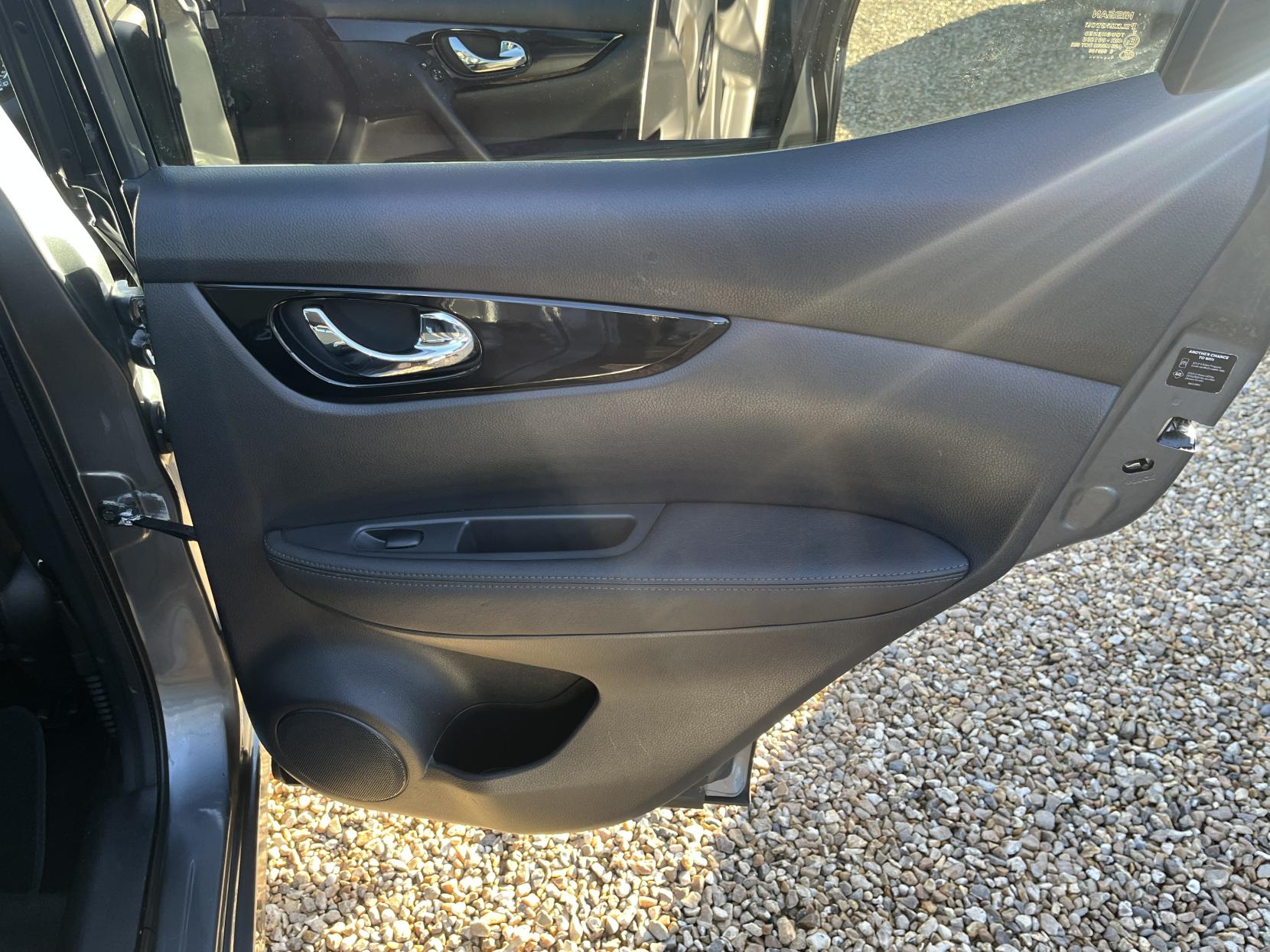 Nissan Qashqai 1.5 dCi Tekna SUV 5dr Diesel Manual 2WD Euro 5 (s/s) (110 ps)